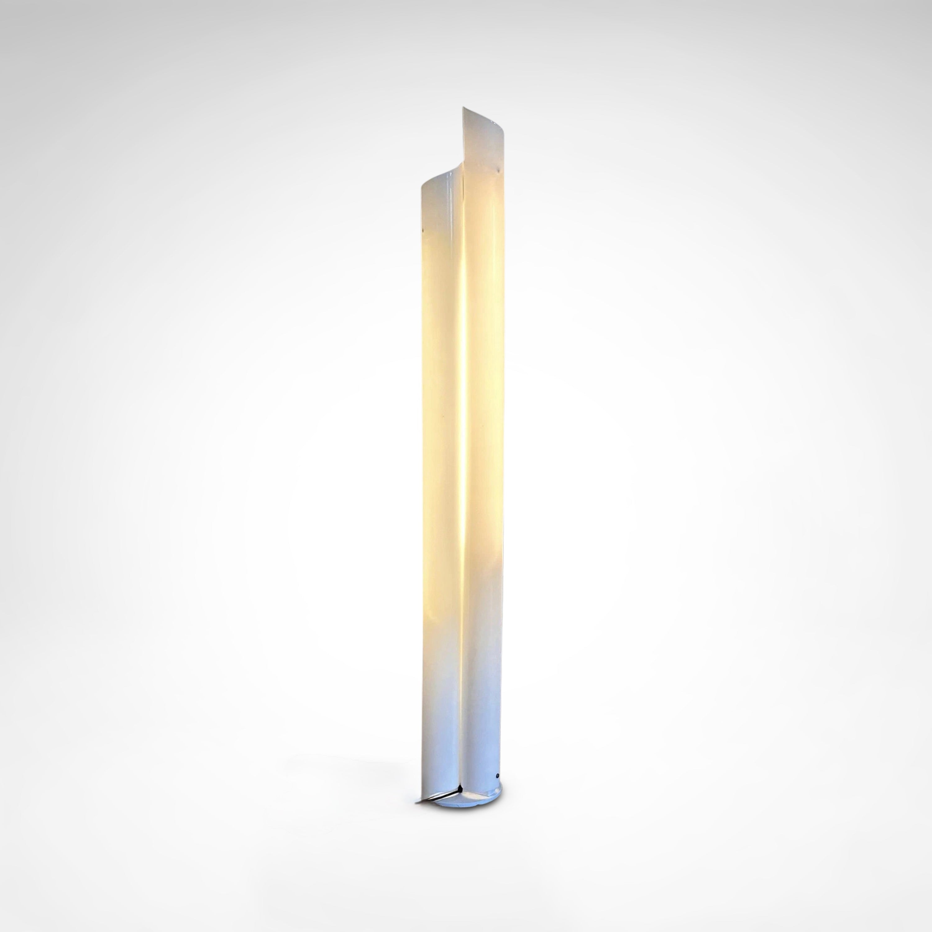 Chimera floorlamp by Vico Magistretti for Artemide Italy 1980s — alternate view