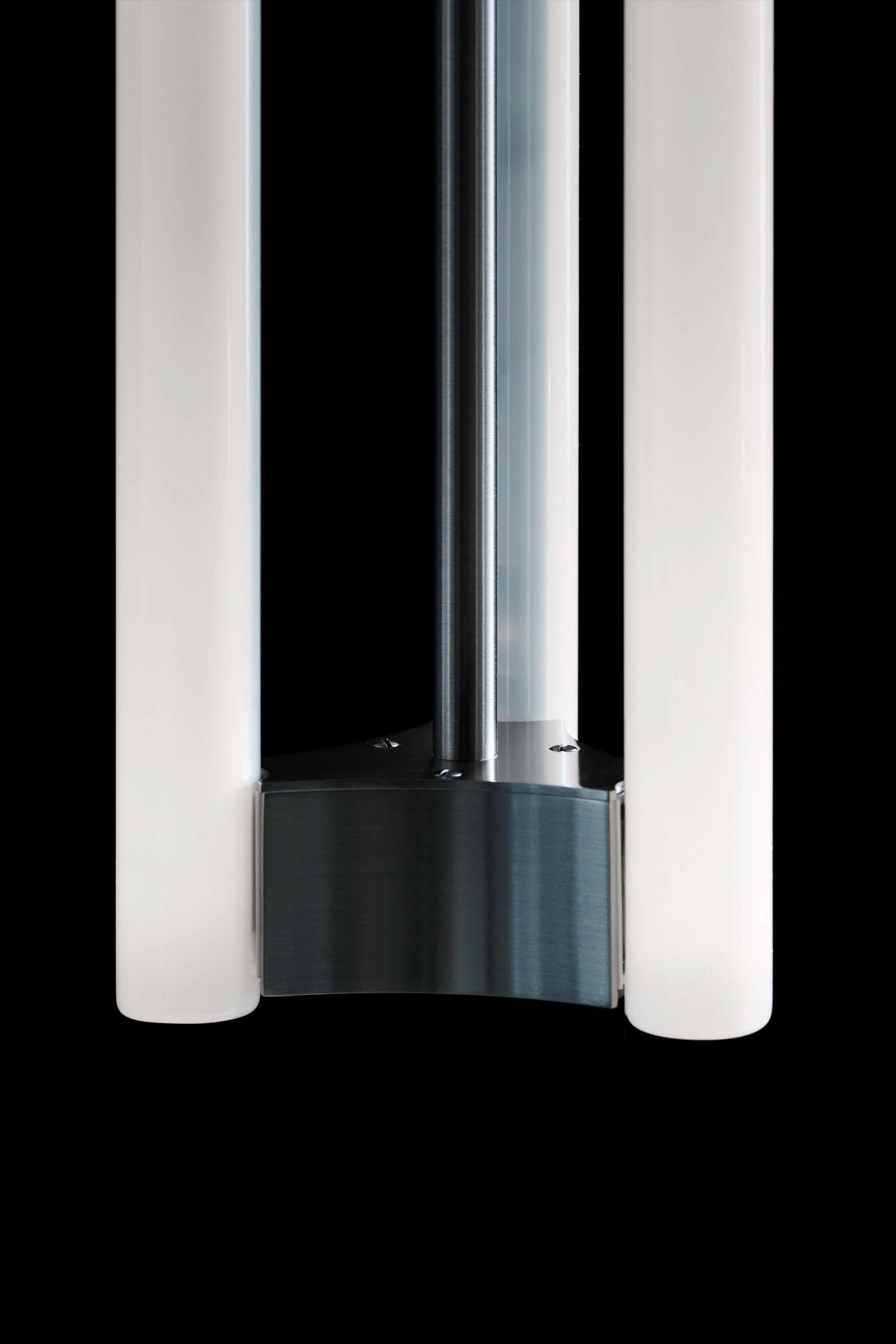 LIA SUSPENSION 30 — detail view