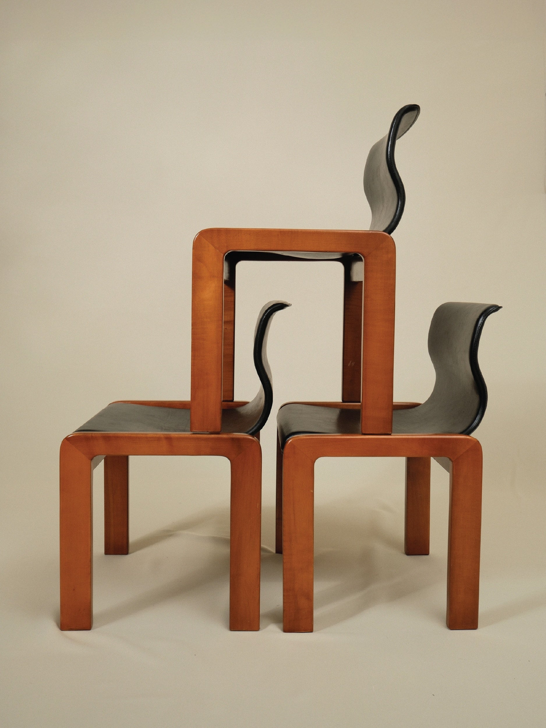 Tobia & Afra Scarpa Set of 4 Dining Leather Chairs — lifestyle setting