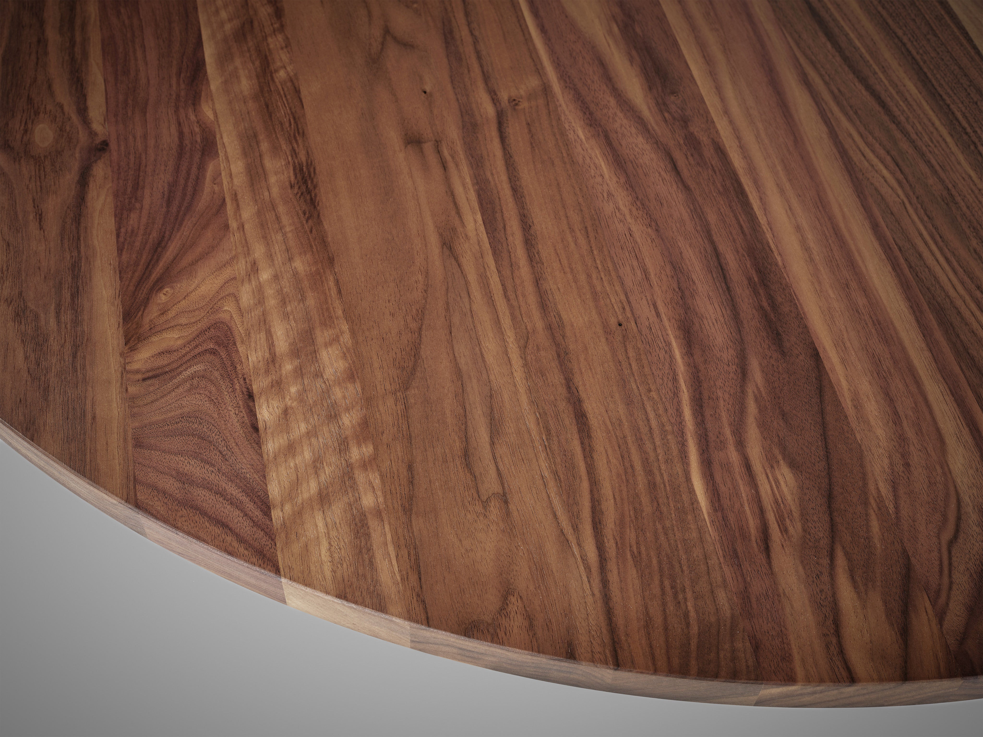 Aperta Table Round — close-up