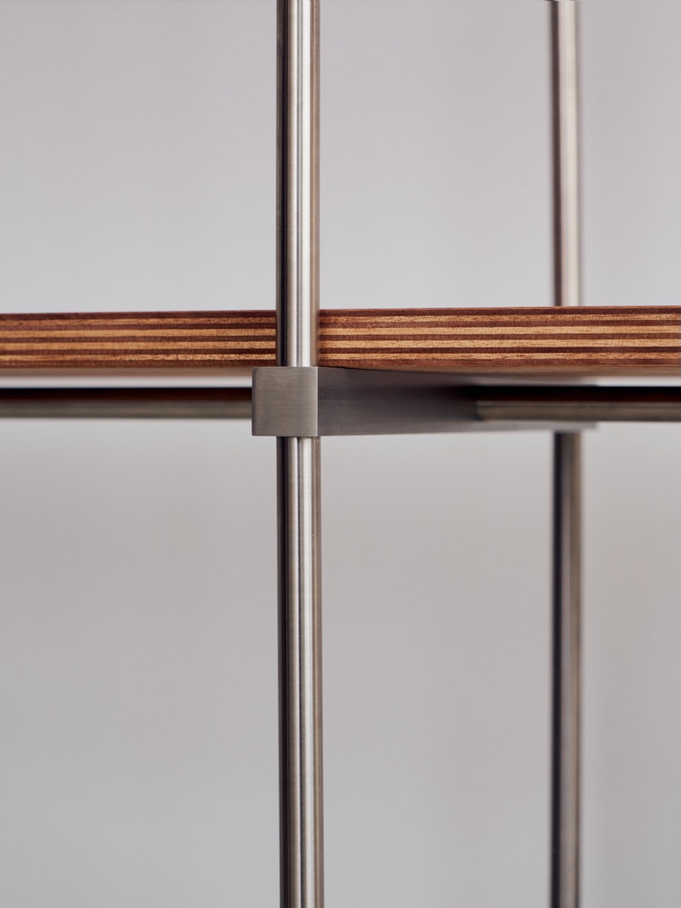 Spaghetti Shelf System