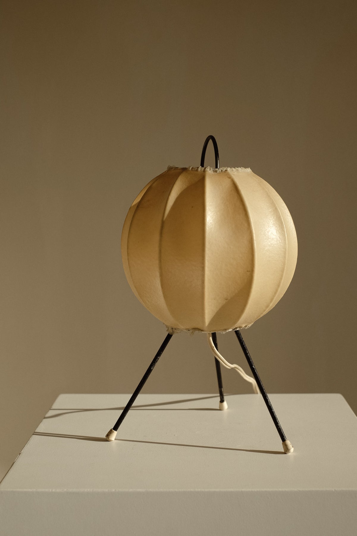 Cocoon Table Lamp — view 9