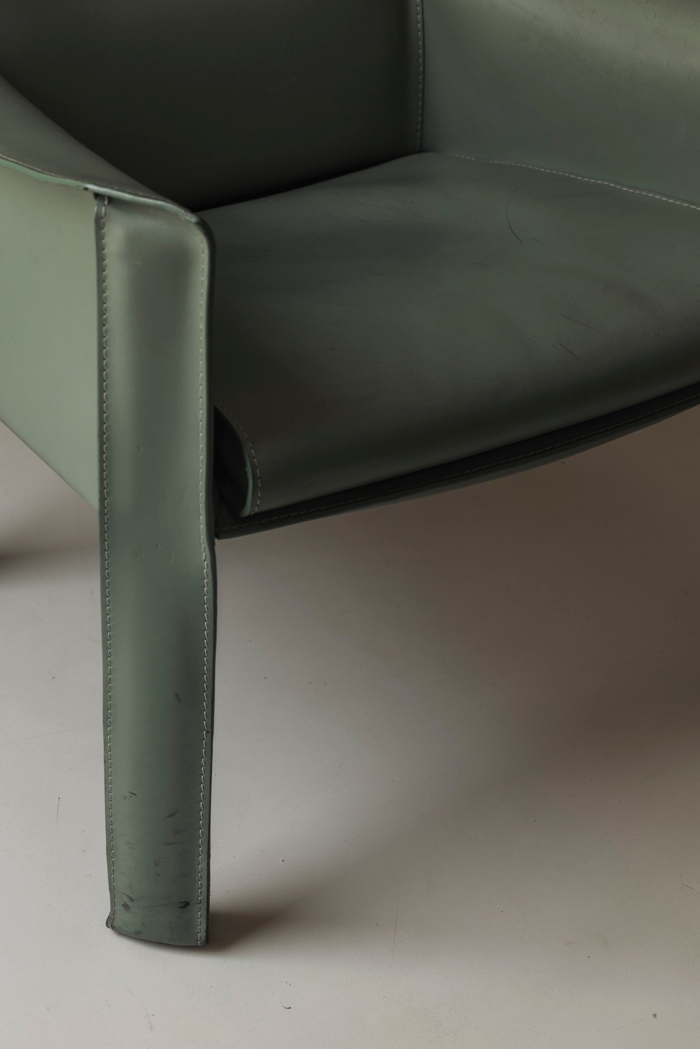 Rare Set of 8 CAB 414 Armchairs by Mario Bellini for Cassina – Sage Green Saddle Leather — additional view