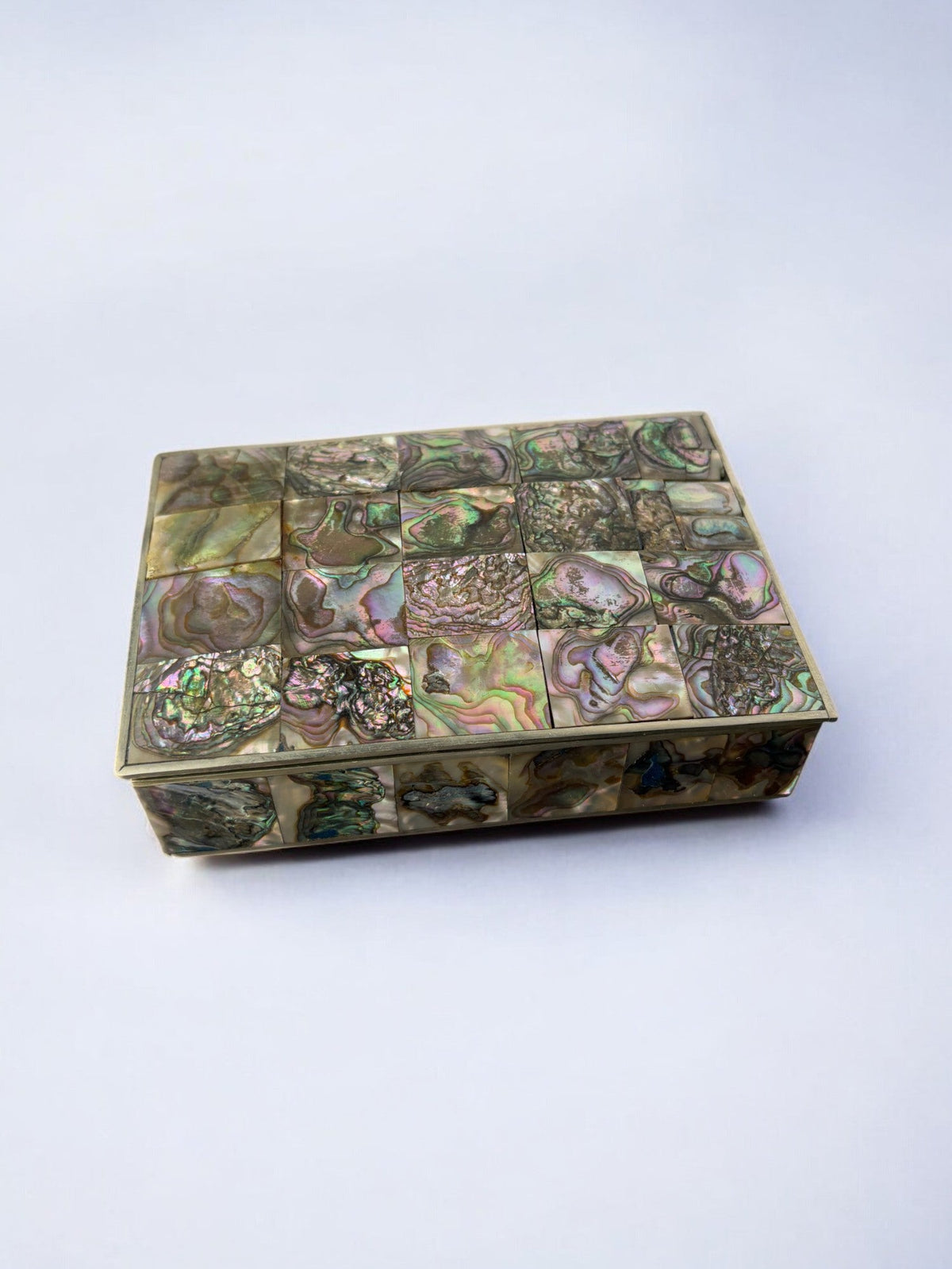 Abalone shell vanity box, Alpaca Mexico, 1970's by Malamar Studio | The Oblist