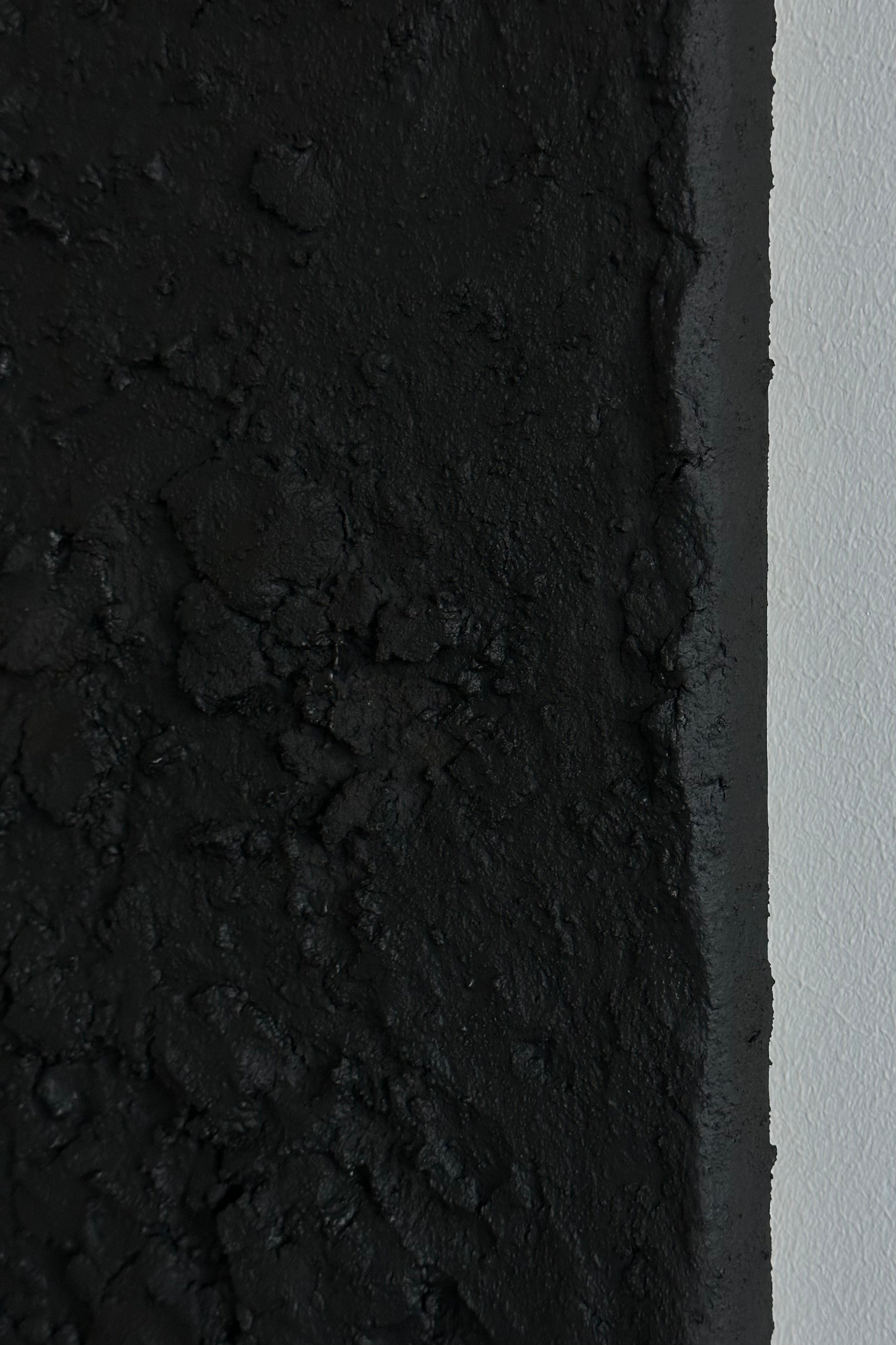 'SUSPIRIUM 07' sculptural wall art — lifestyle setting