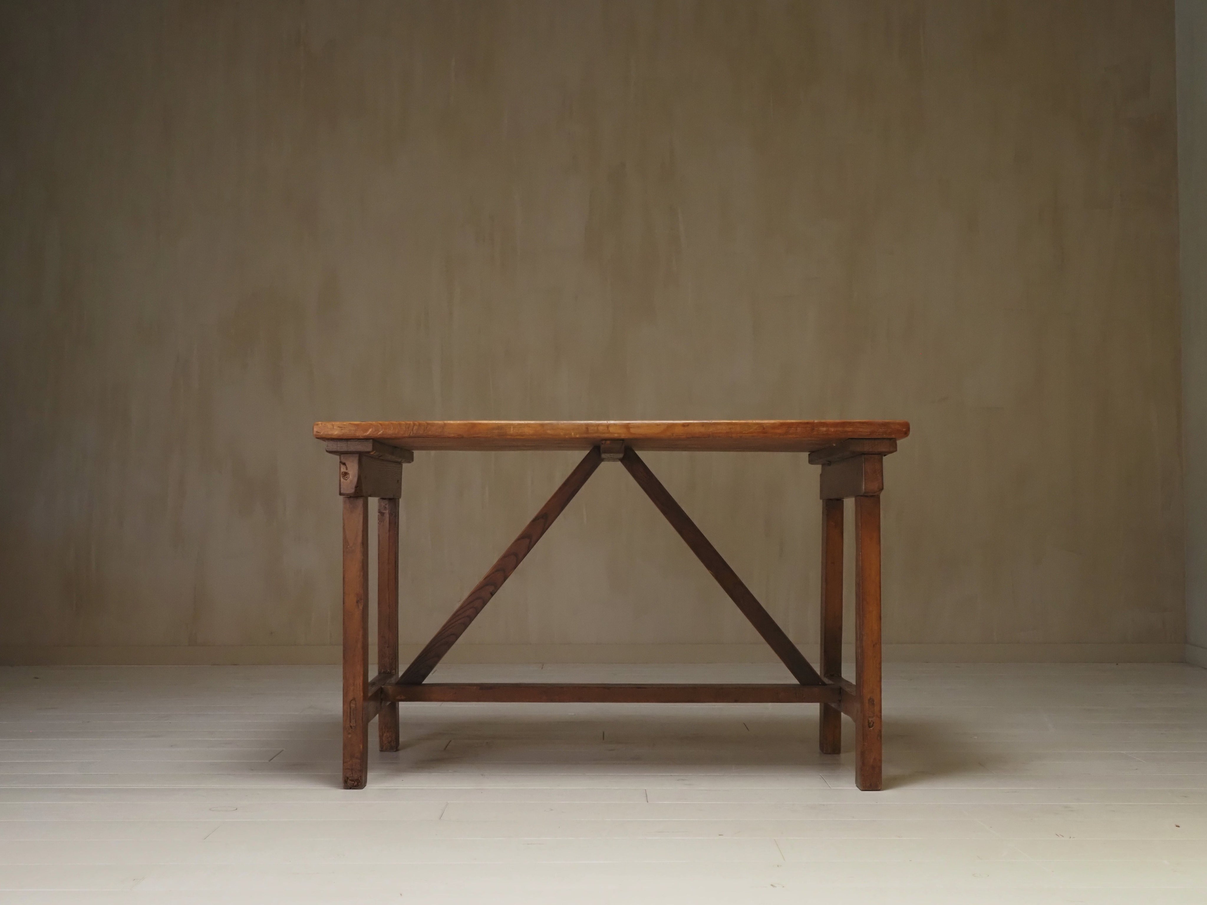 Italian Work Table — detail view