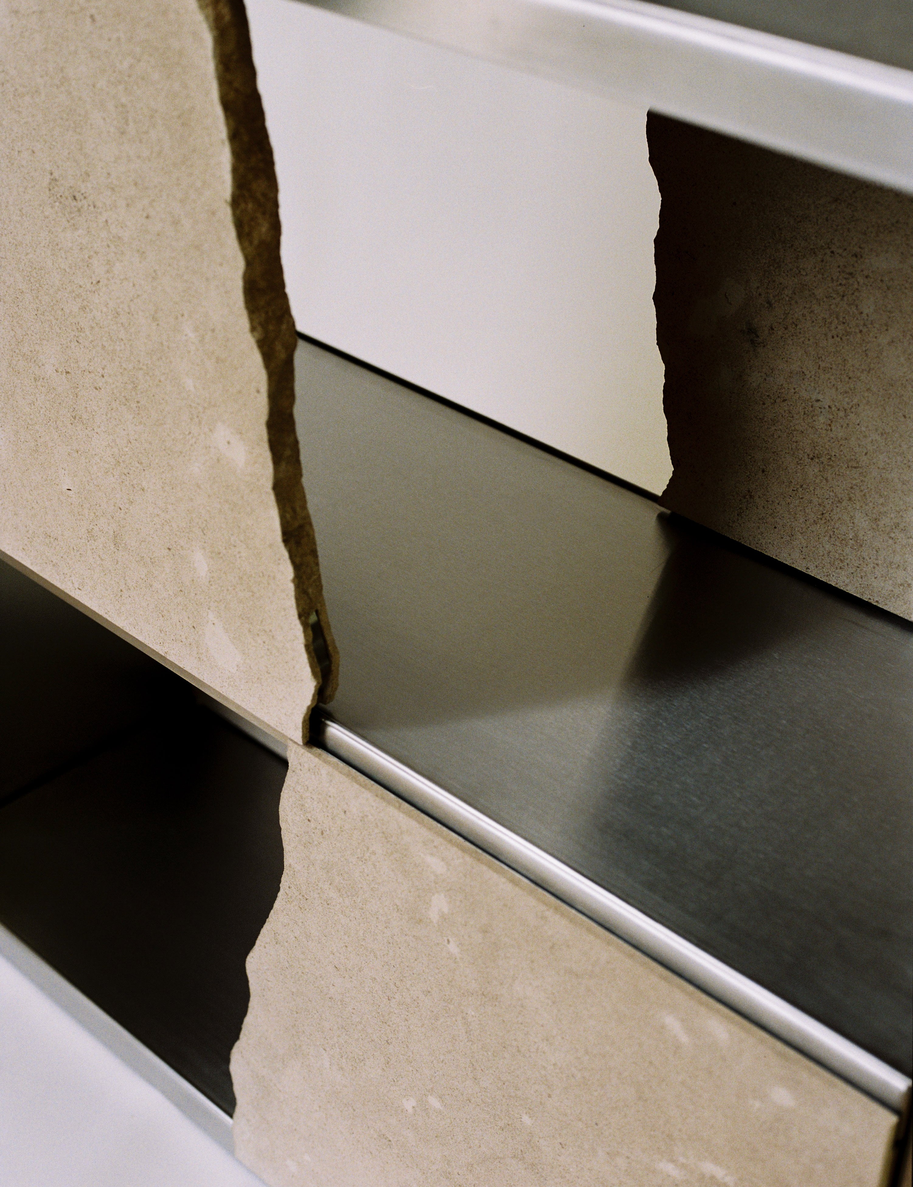 ADERIVA Cabinet Minimalism Sideboard/Cabinet in Metal — close-up