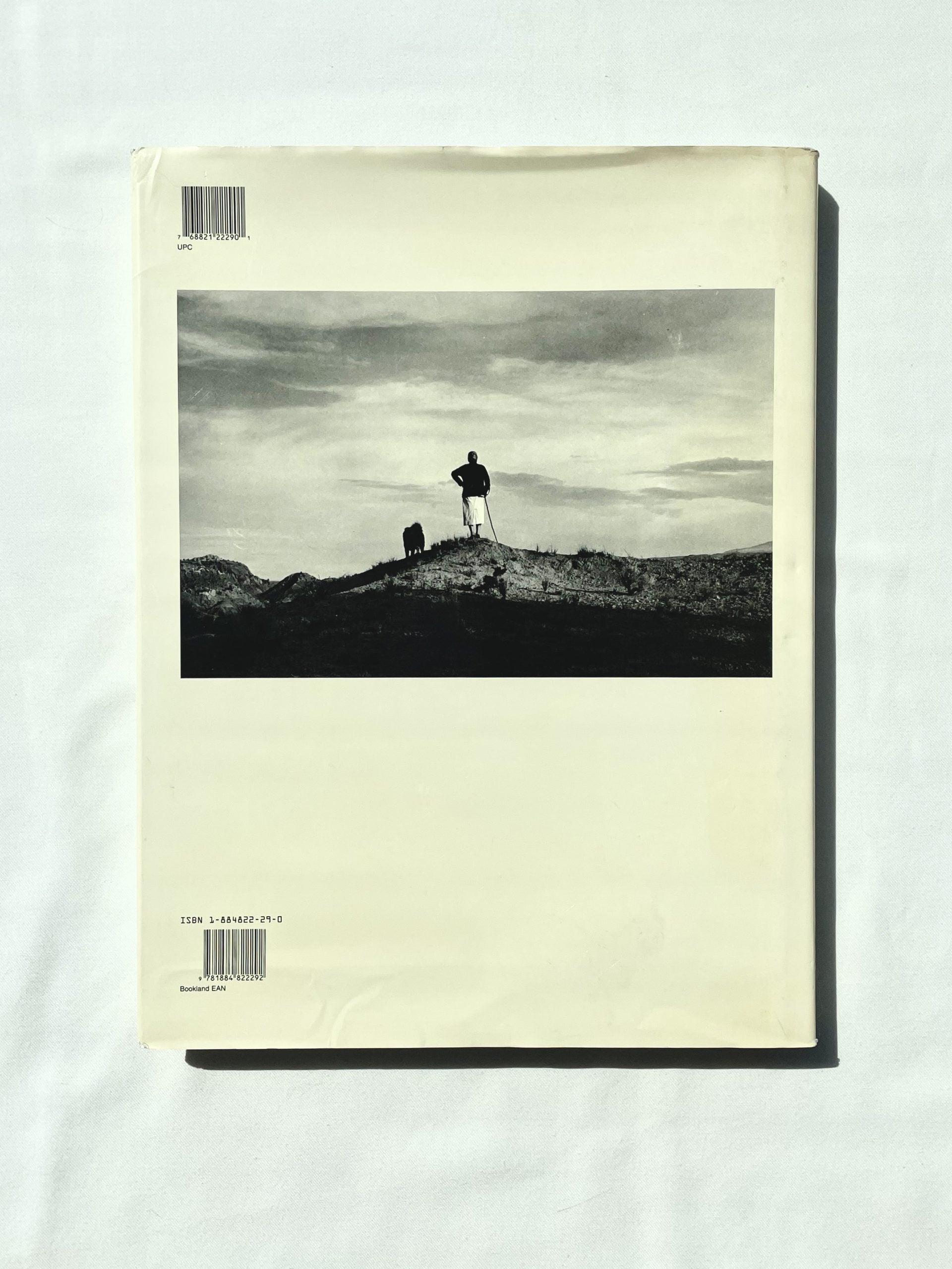 Book Georgia O'Keeffe — lifestyle setting