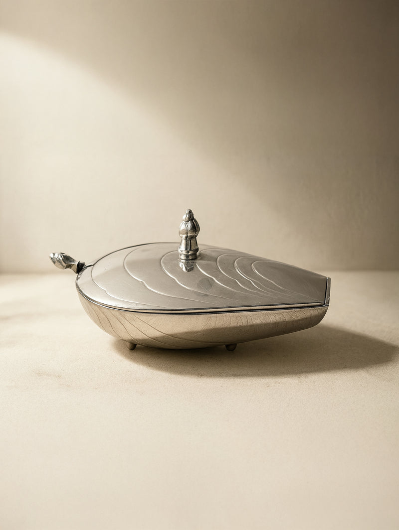 Silver plated oyster-shaped caviar dish with decorative lid