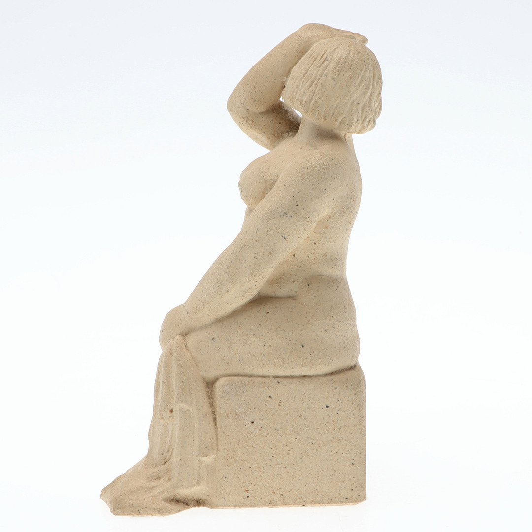 Small seated stoneware nude by Sten Faste (1912-1996) — side angle