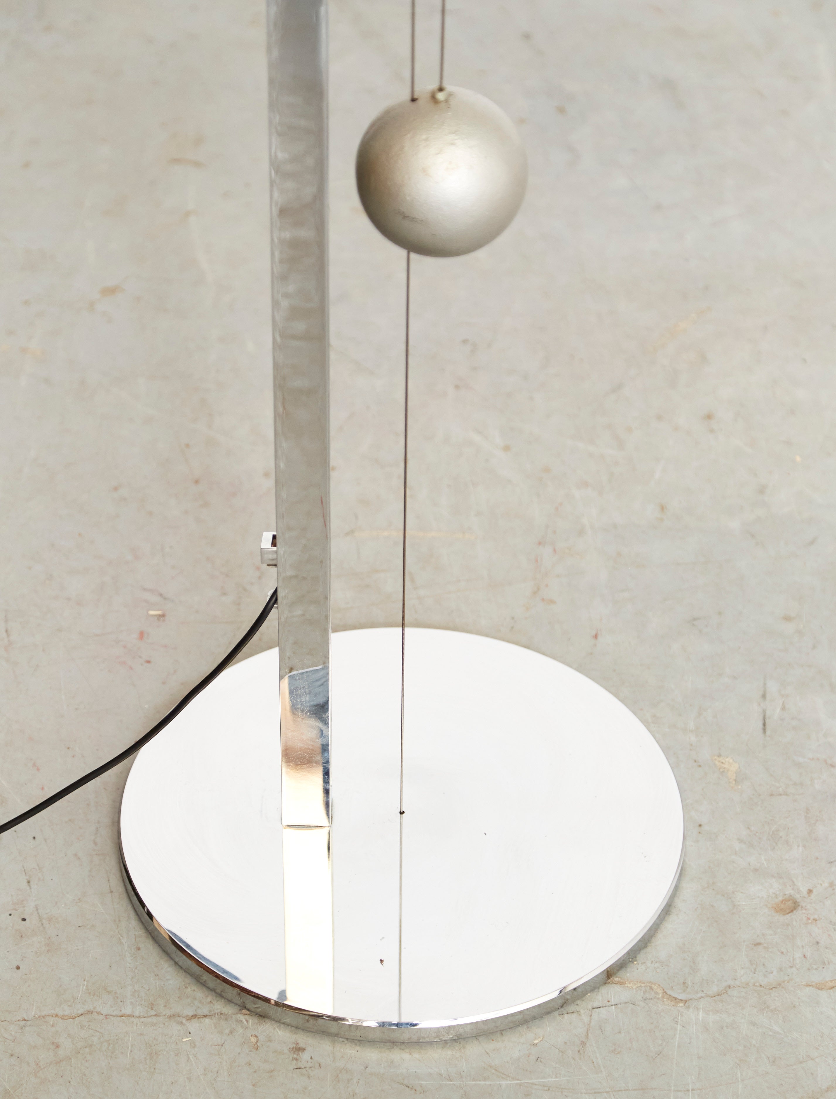 Lampe de sol Halo Mobil par Rico et Rosemarie Baltensweiler, 1955