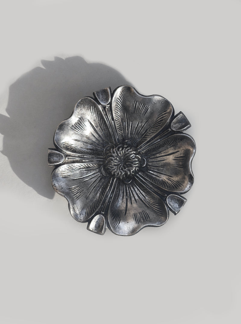 Pewter Floral Ashtray by Les Objoies | The Oblist