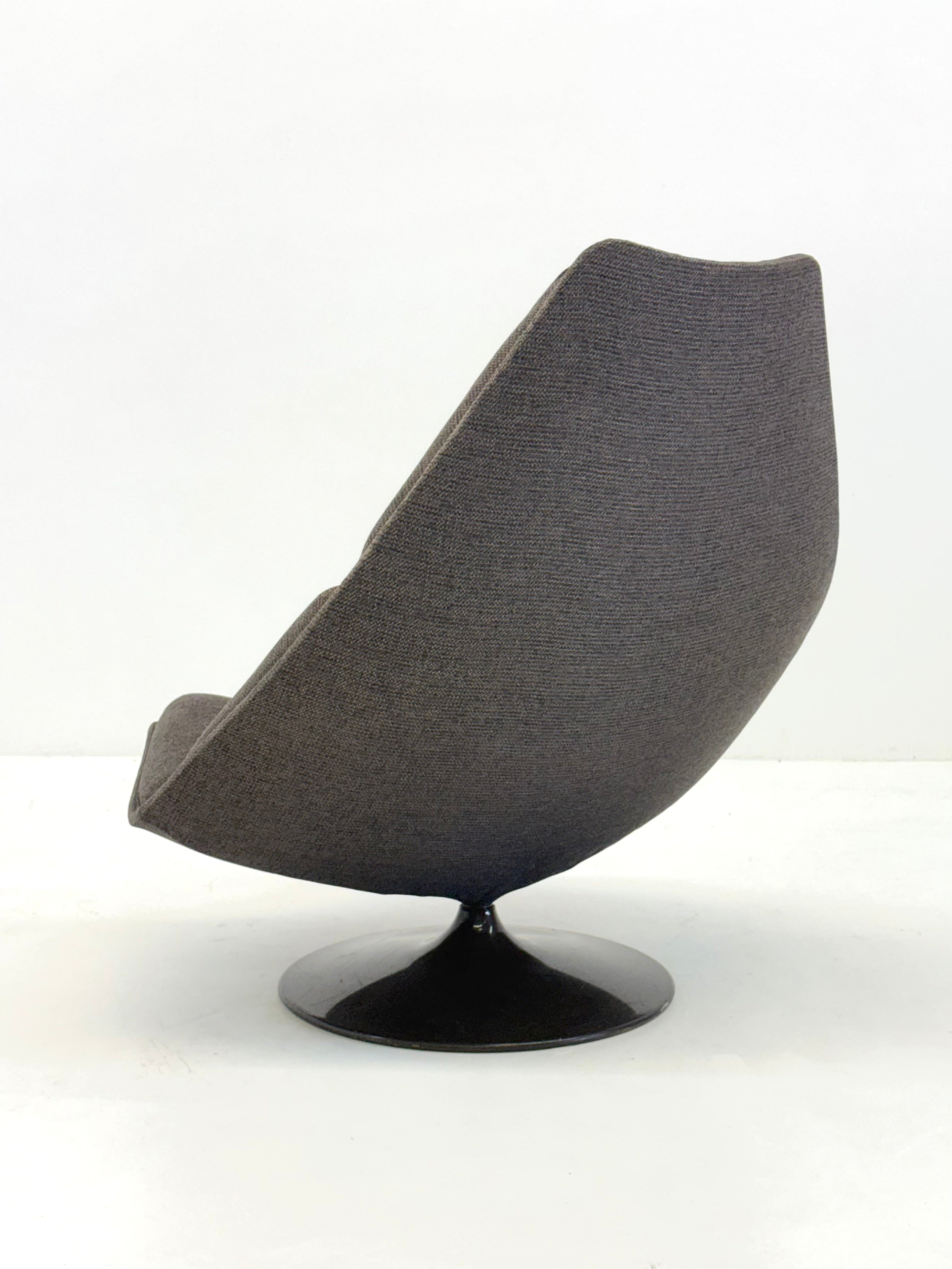 Artifort F510 armchair by Geoffrey Harcourt — additional view
