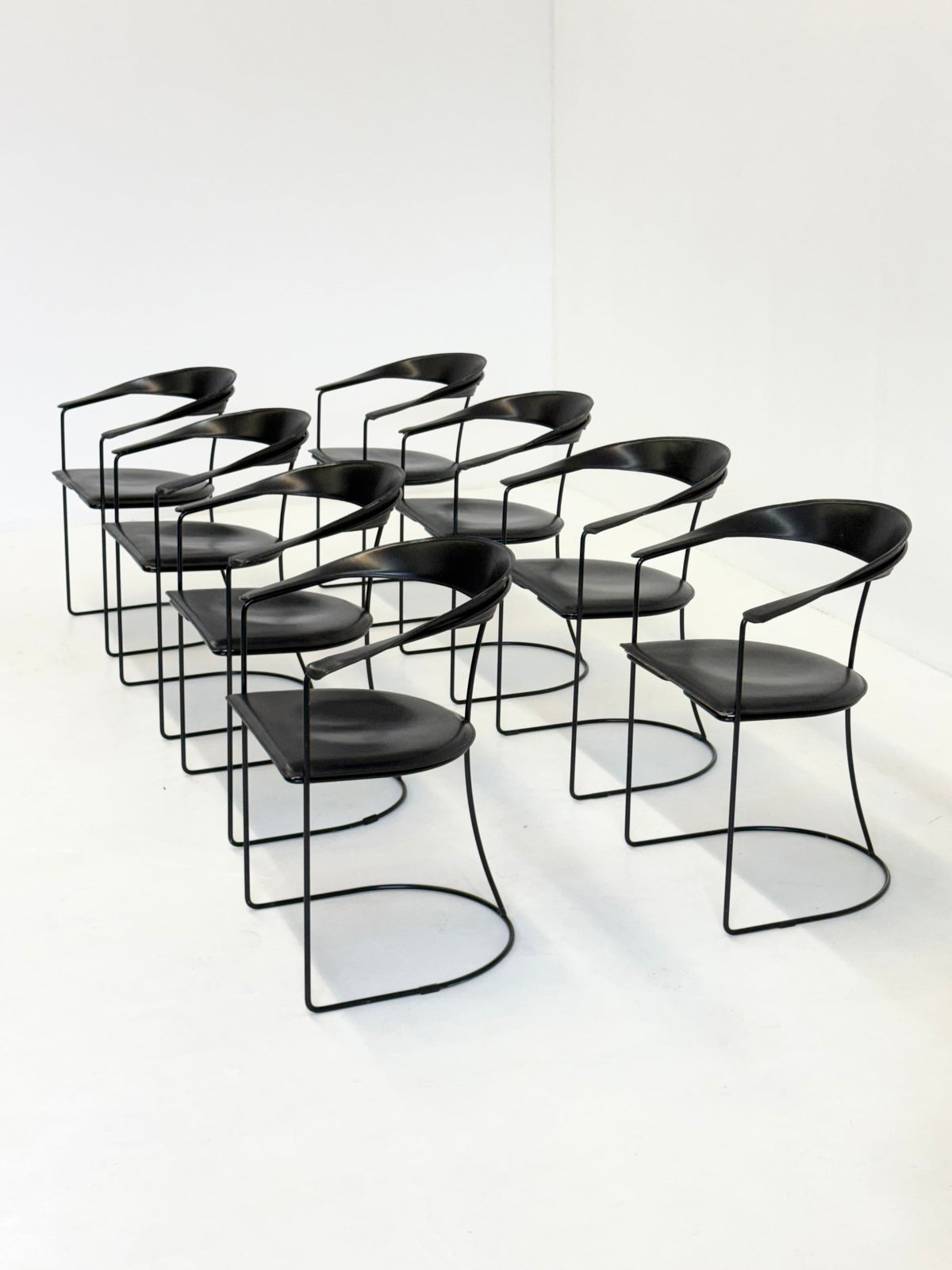 Set of 8 Vintage Arrben Ursala dining chairs in black leather — view 15
