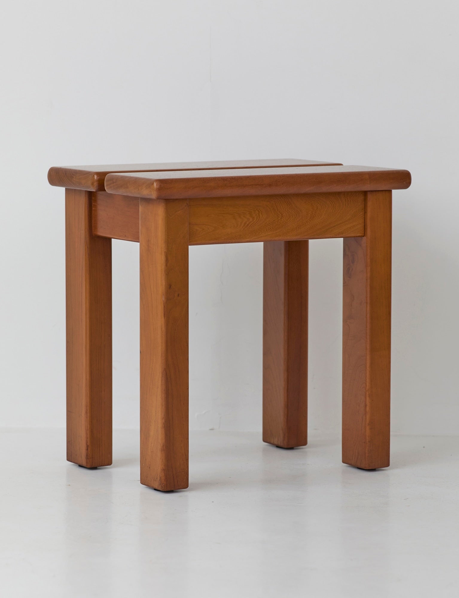 French stool in solid Elm wood by Maison Regain C. 1980 — side angle