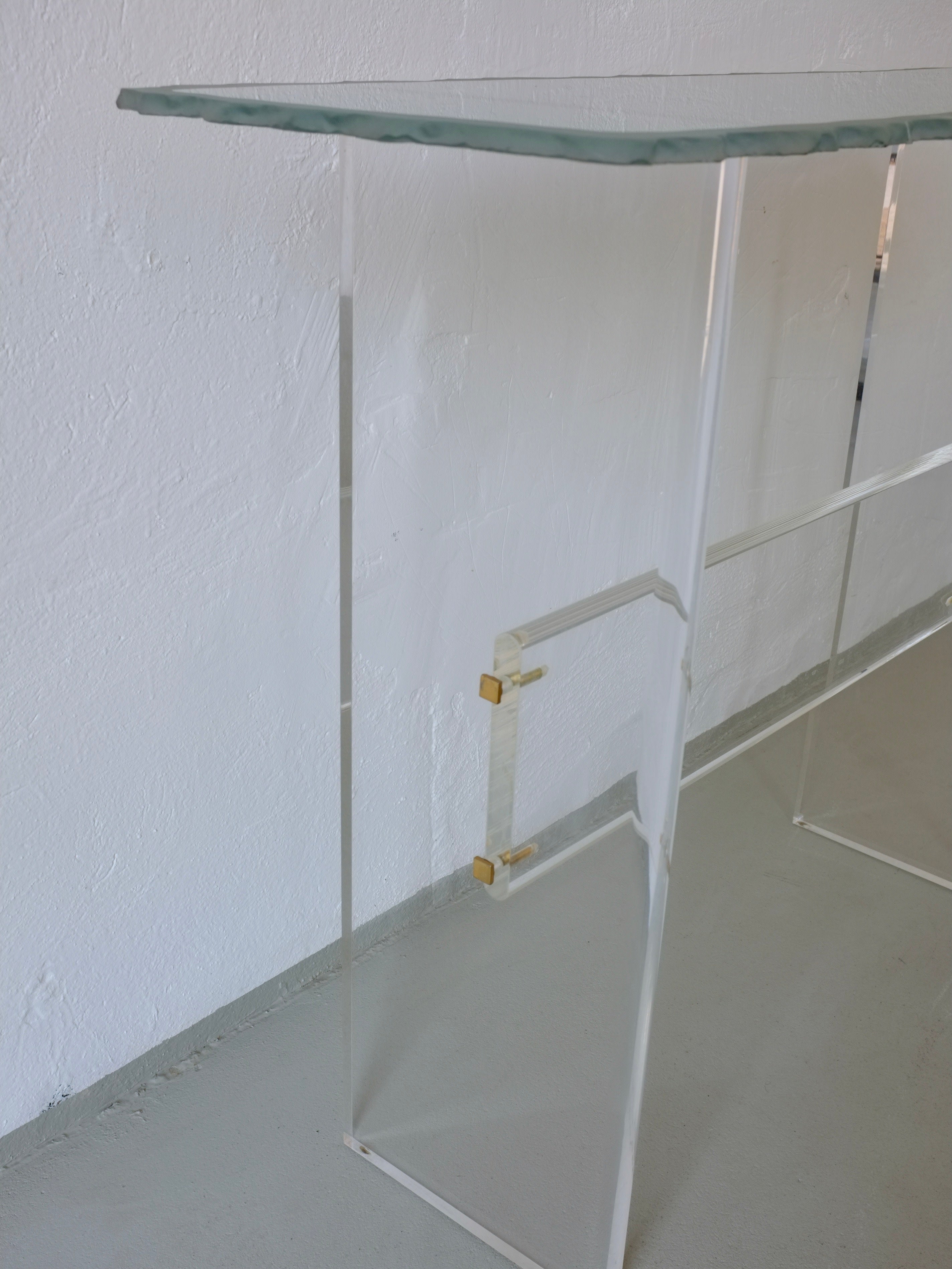 Table Console en Verre Sculptural et Lucite, Italie, Années 1980