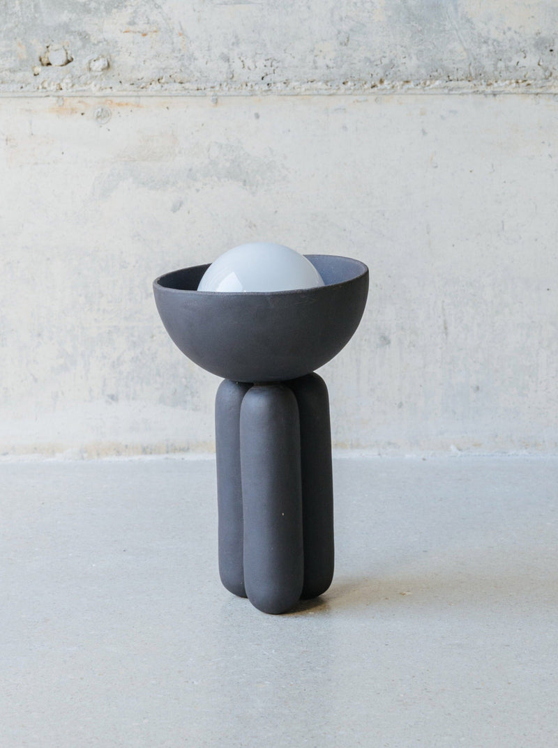 Table Lamp Half-sphere M MOOR — detail view