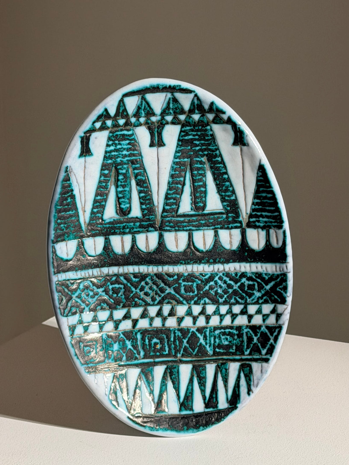 Ceramic decorative plate by Michel Alexandrov (Allix), Vallauris, 1953.  — detail view