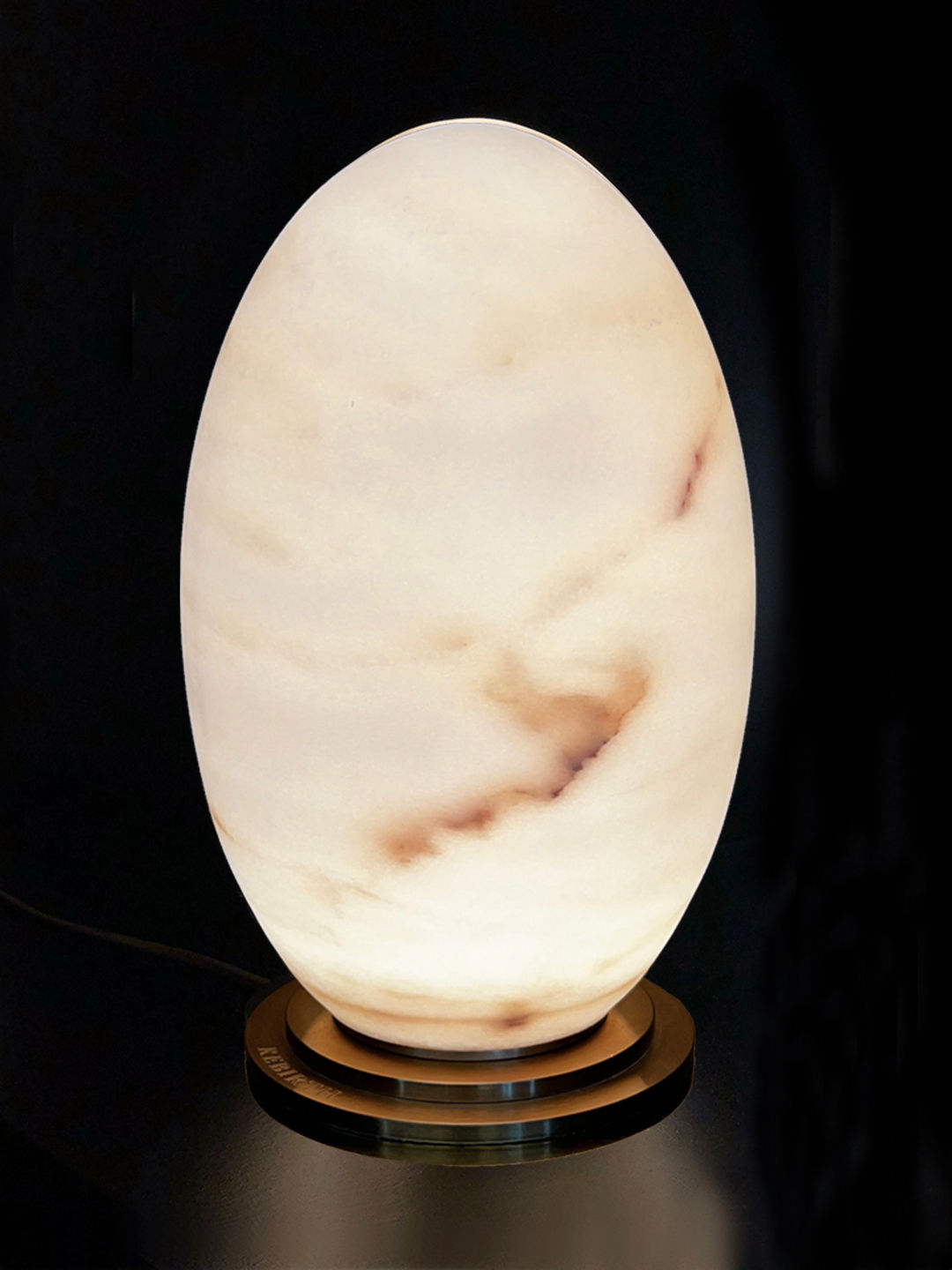 Rebirth' Table Lamp by Giulia Archimede — close-up of alabaster shade with brass base