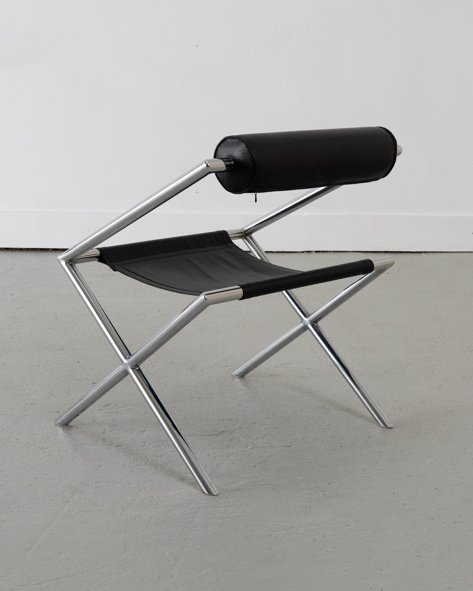 Postmodern Tubular Leather Sling Chair — side angle