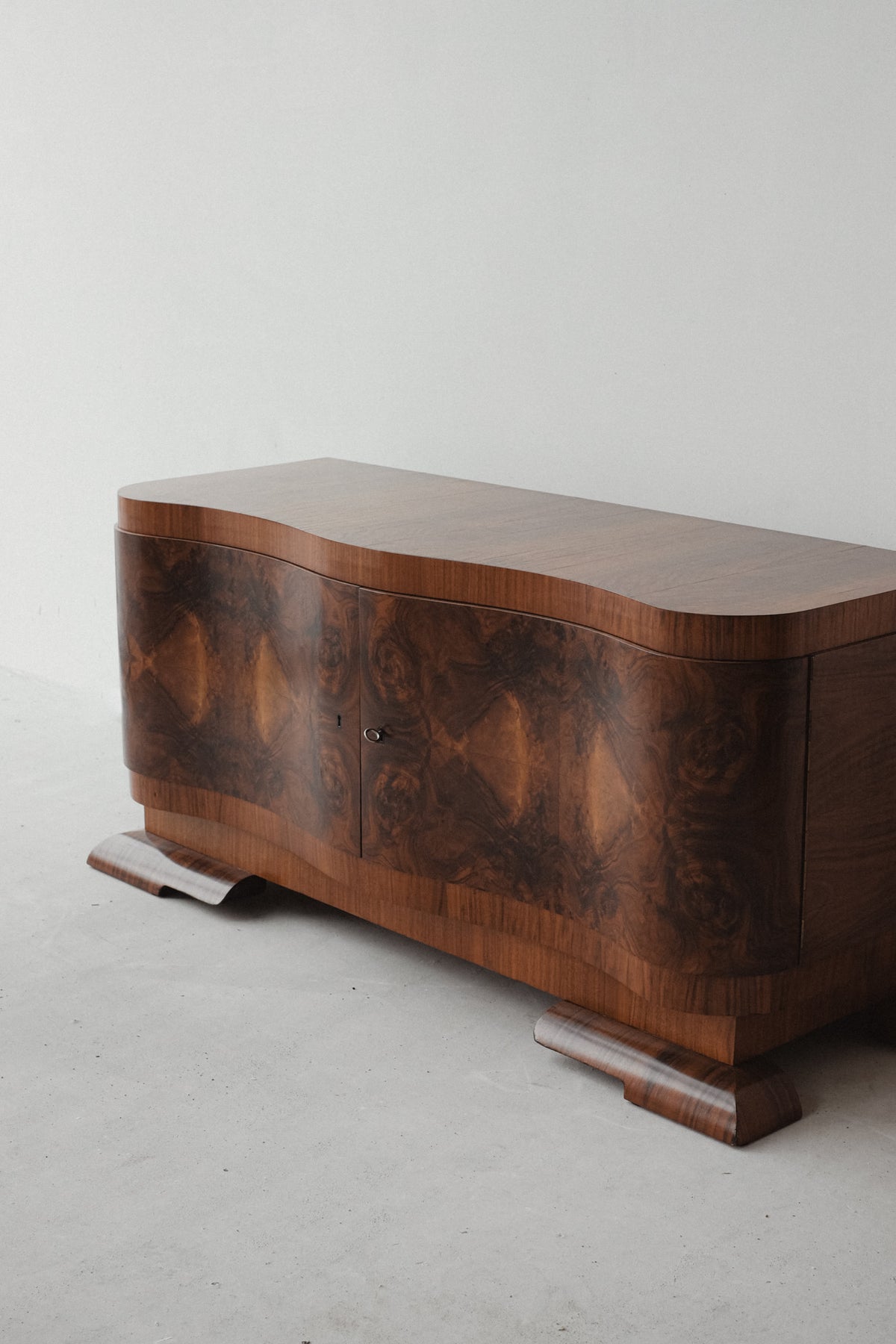 Elegant Art Deco Burr Walnut Cabinet — detail view