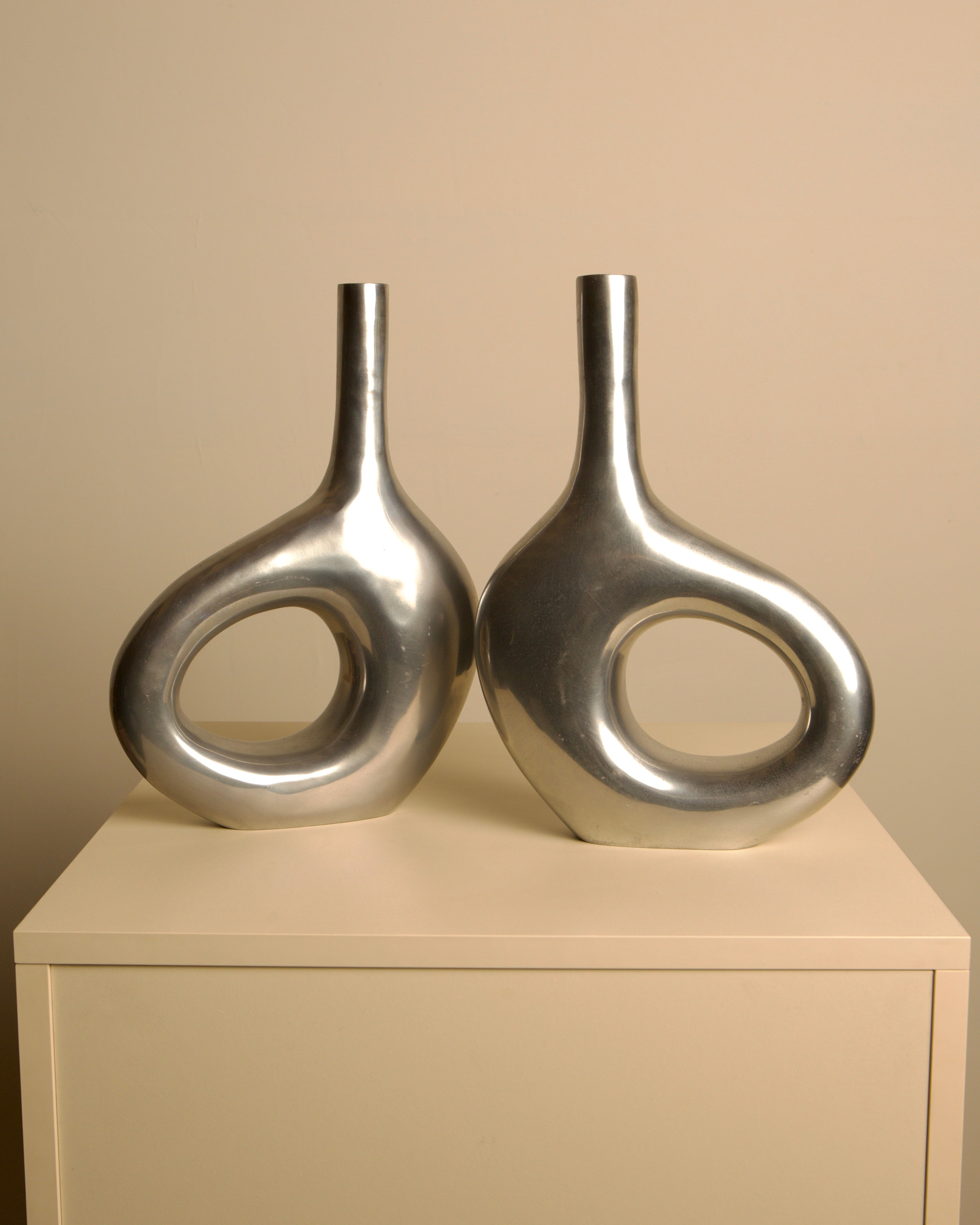Pair of Italian cast aluminum vases from the 1980s by Treaptyque | The Oblist