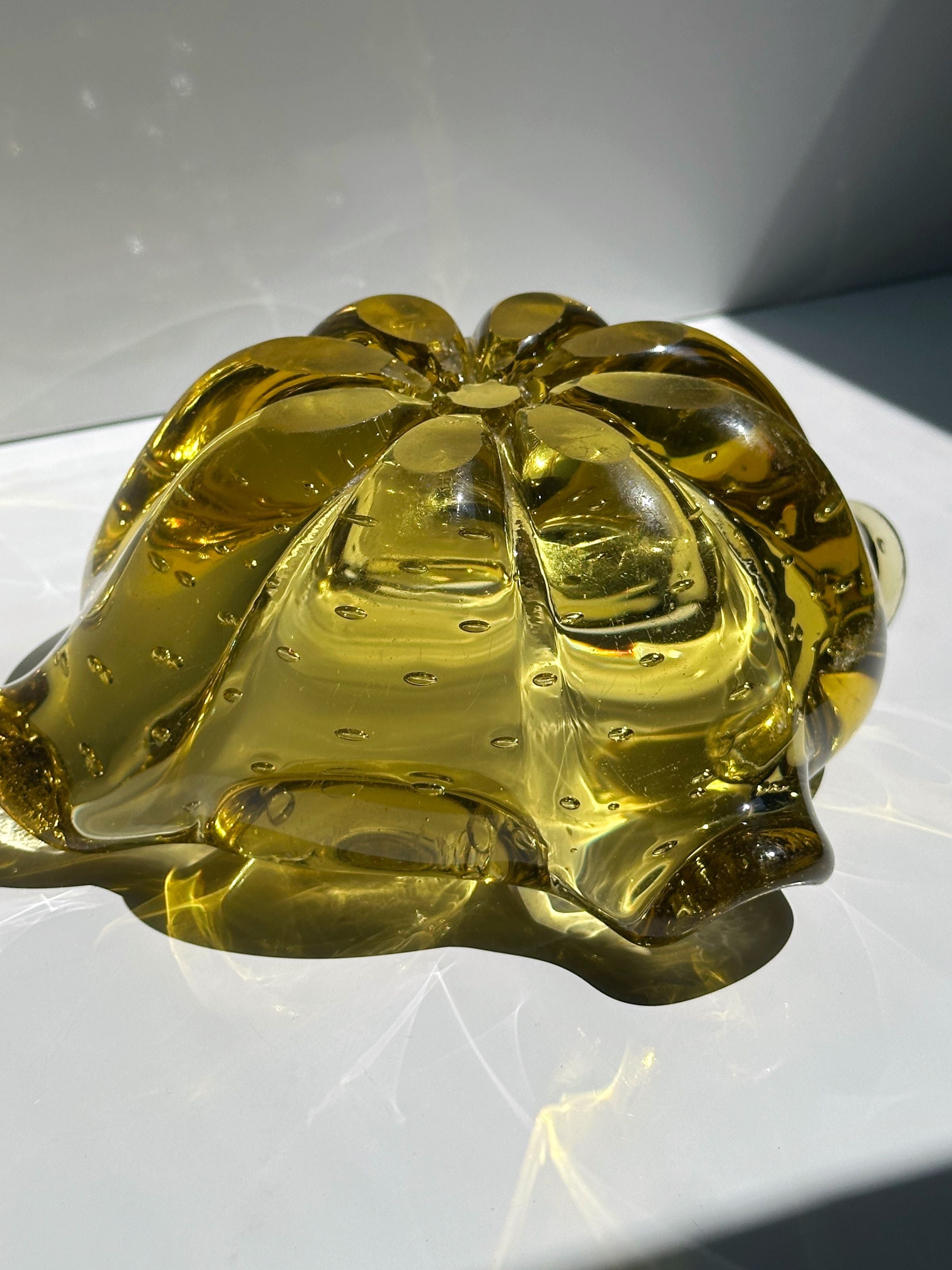 Golden Murano bullicante glass ashtray with ribbed pumpkin form