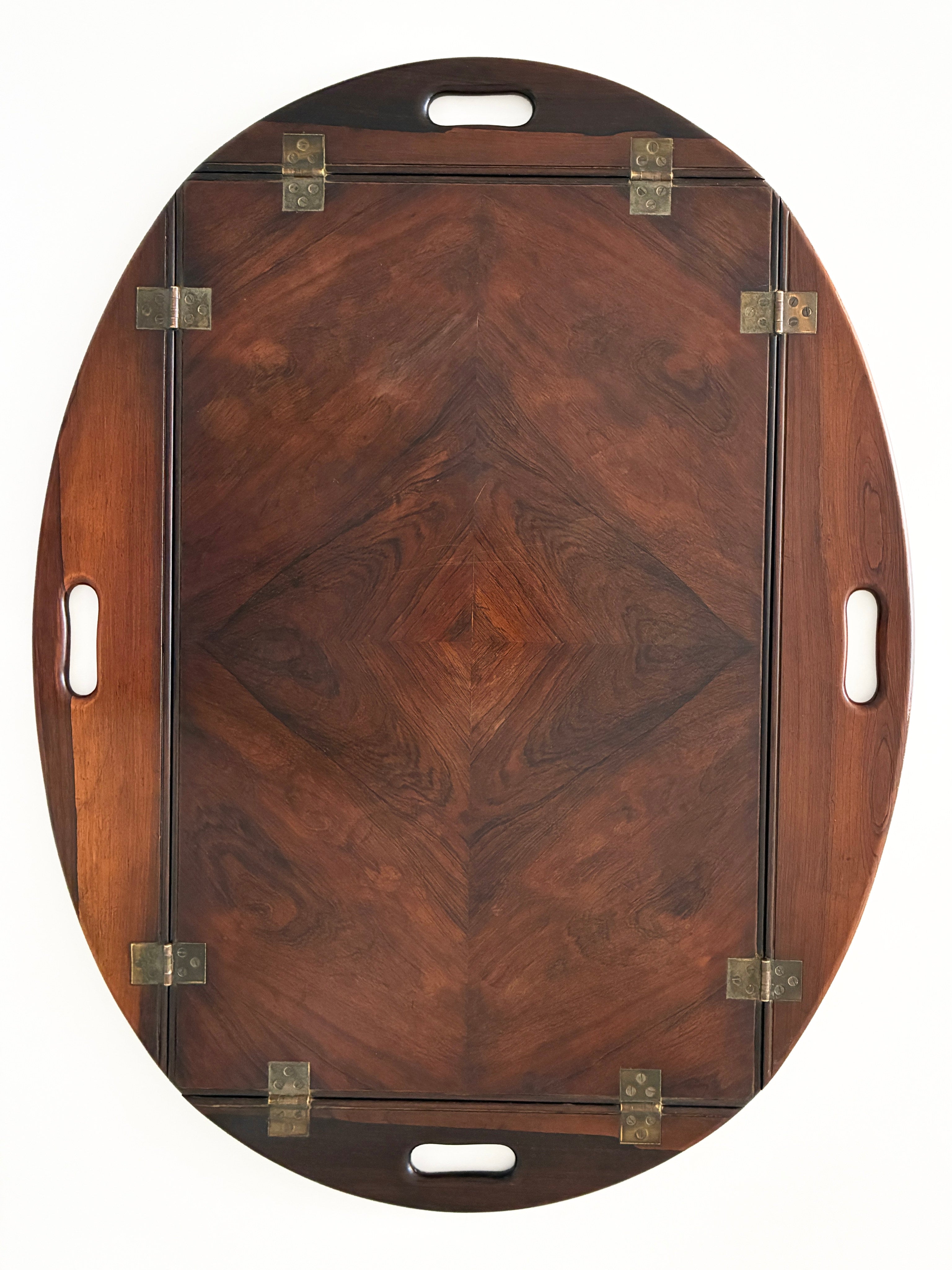 Jacarandá Tray — top view of dark wood with brass accents