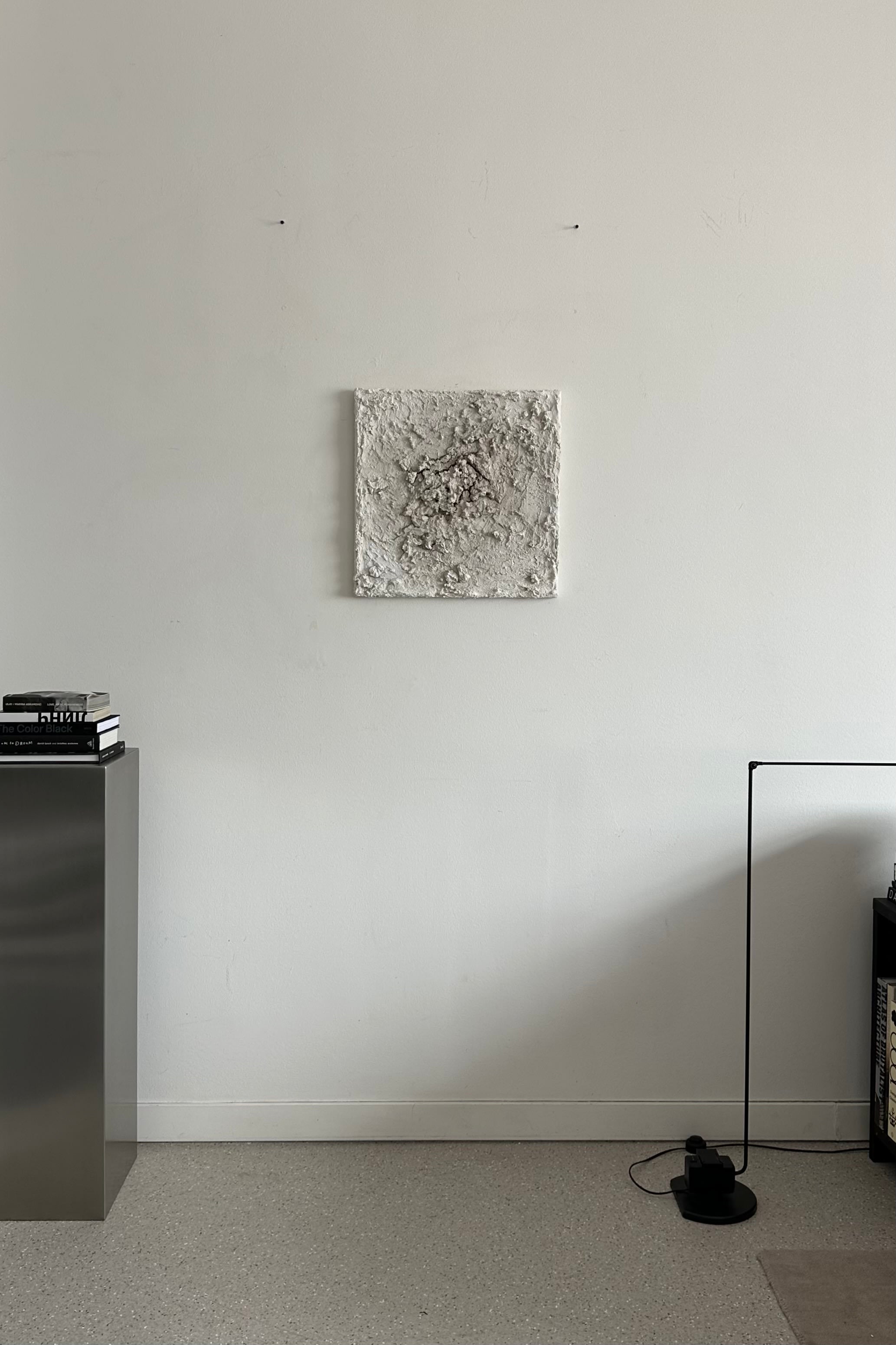 'SUSPIRIUM 10' sculptural wall art — detail view