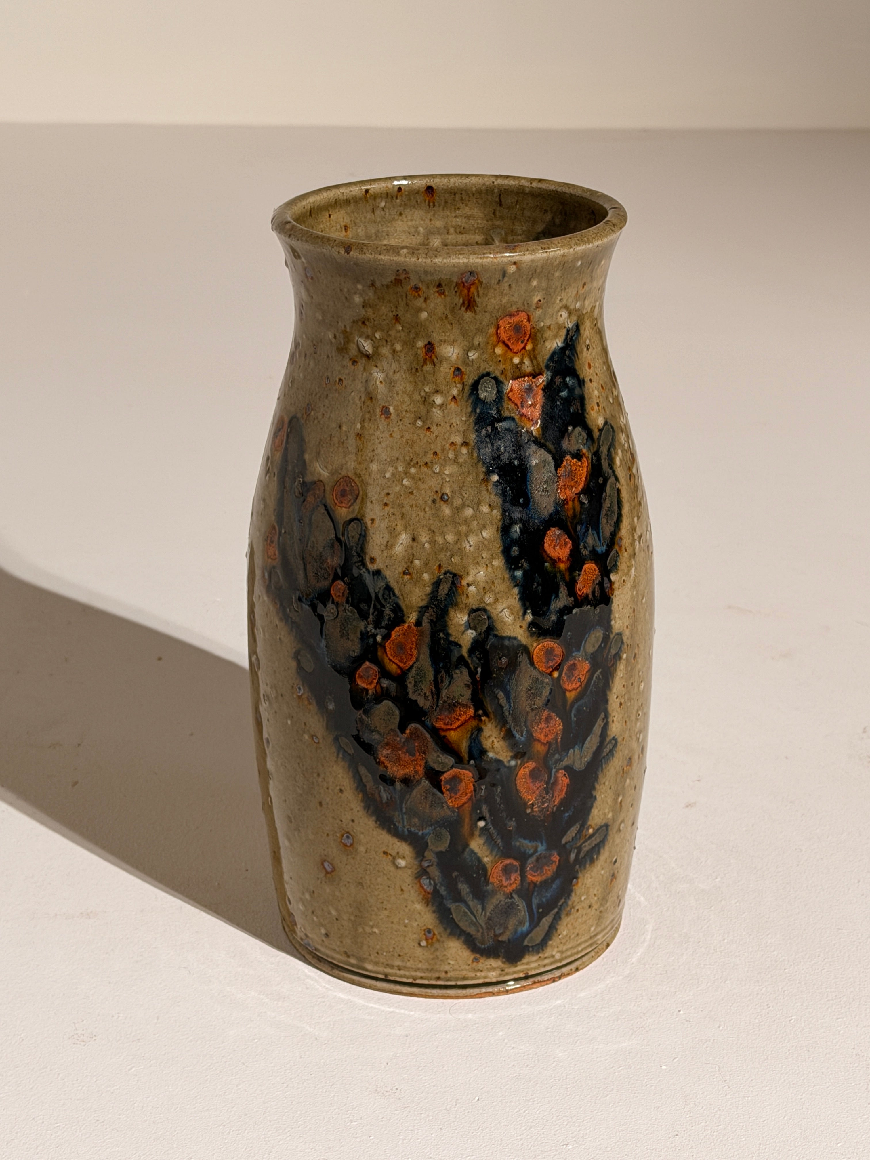 Large Glazed Stoneware Vase by Poterie de la Gauche, 1970 — close-up showing textured surface and earthy colors