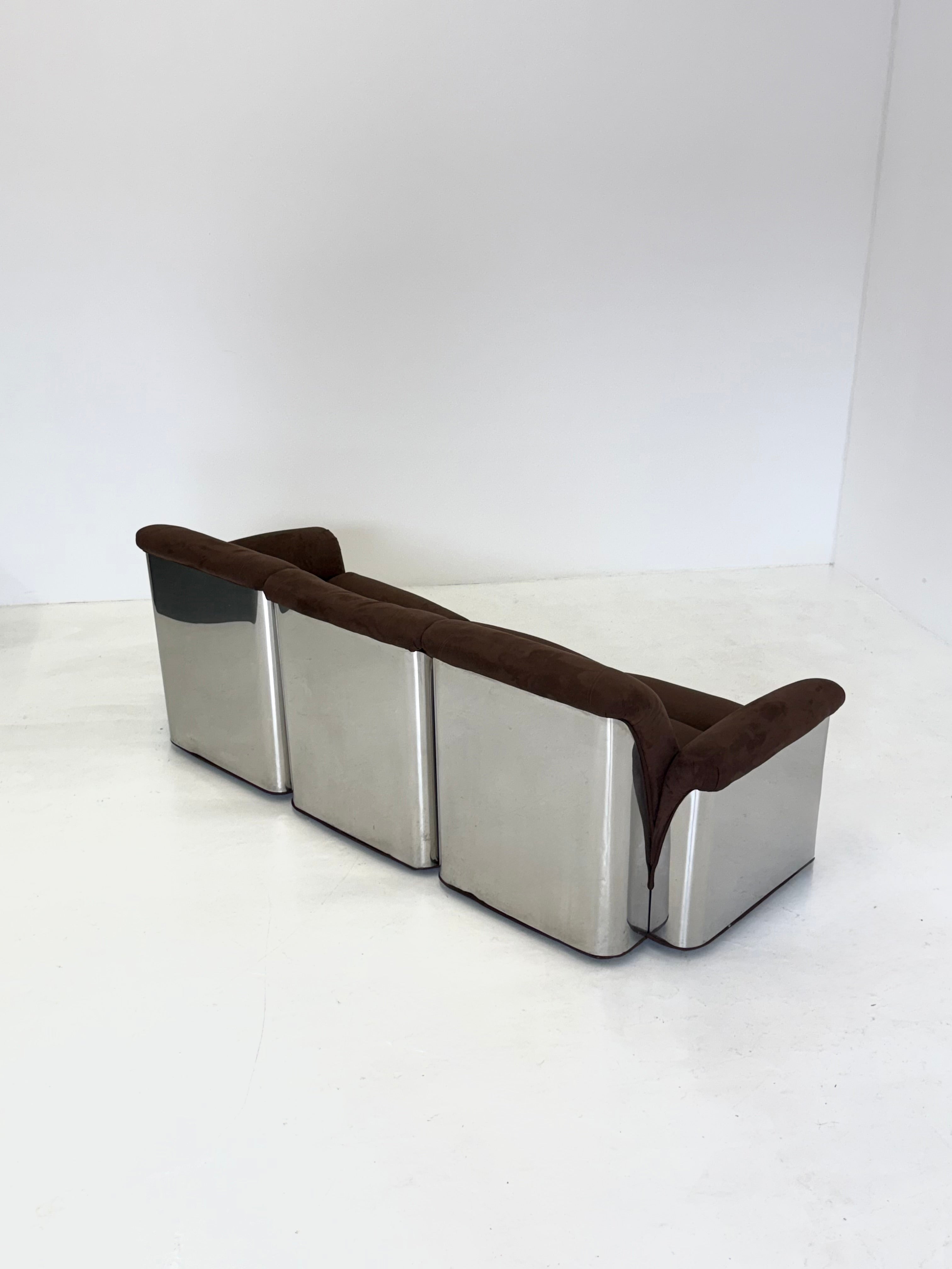 Gian Pietro Arosio Space Age 3-seater sofa — close-up