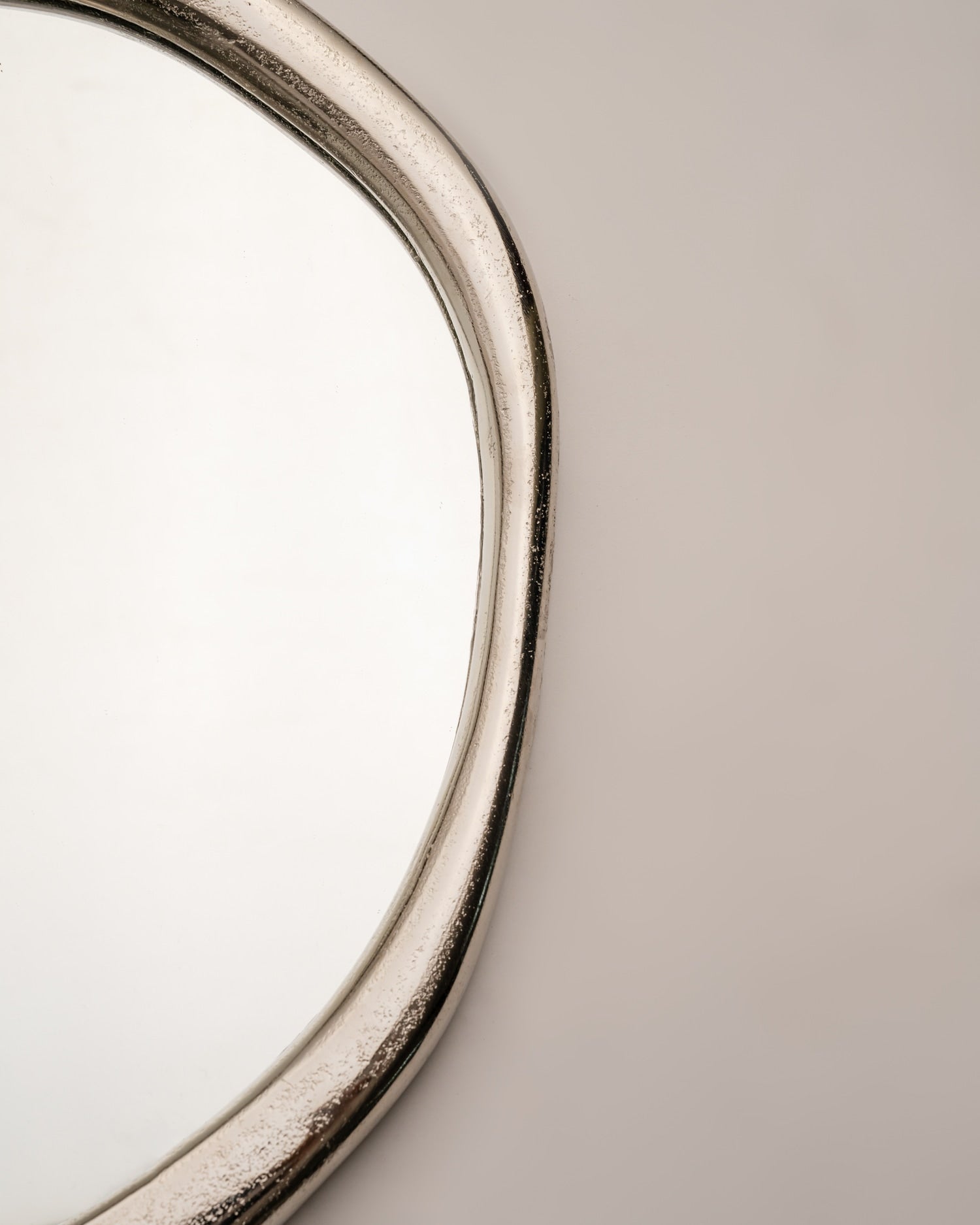 Cytos Mirrors  — alternate view