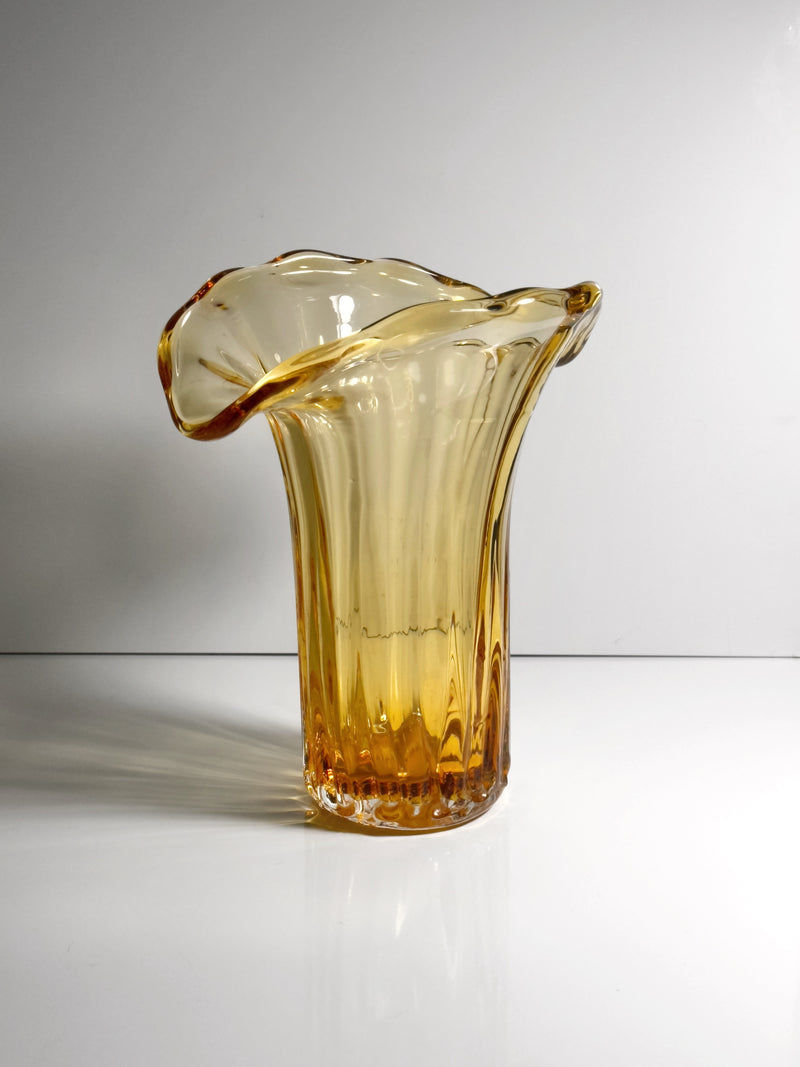 Amber Murano Tulip Vase - 1970s by Dodo Vintage | The Oblist — handcrafted glass, amber color