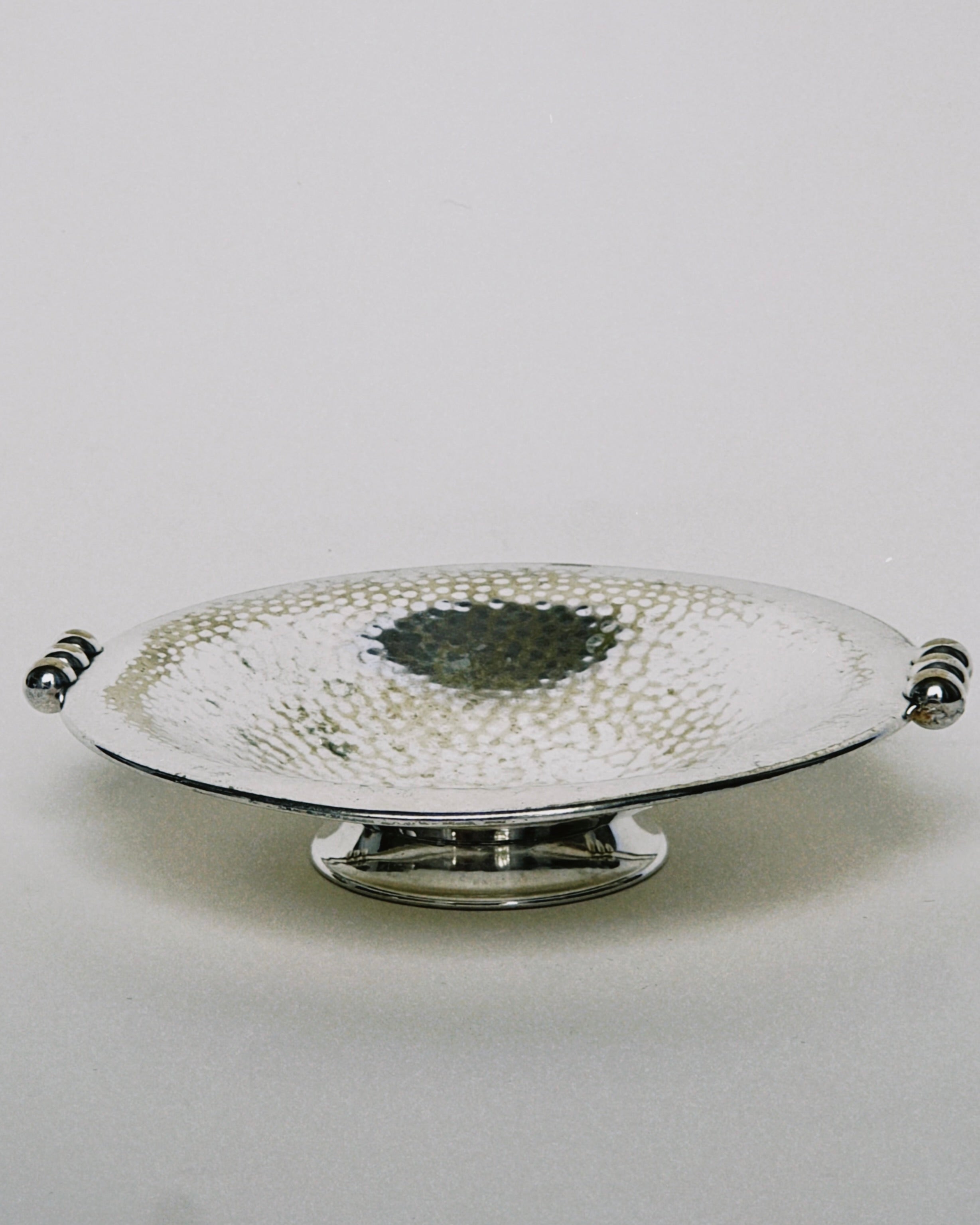 Hammered Dish in Silver by Manushi | The Oblist