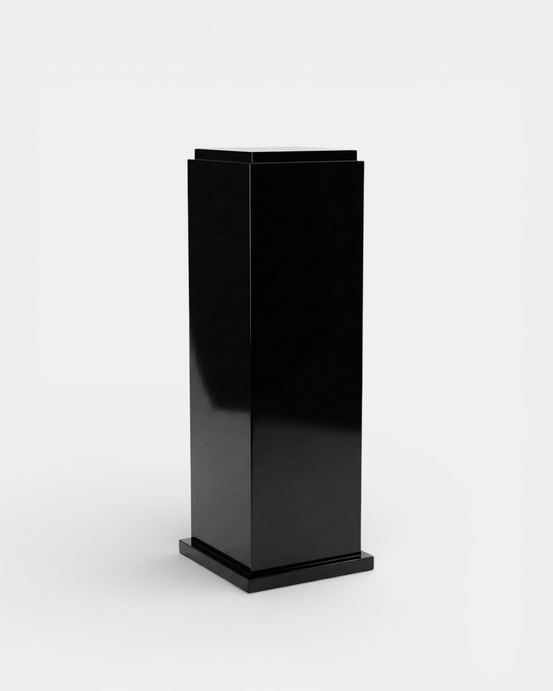 Black Lacquered Plinth — detail view