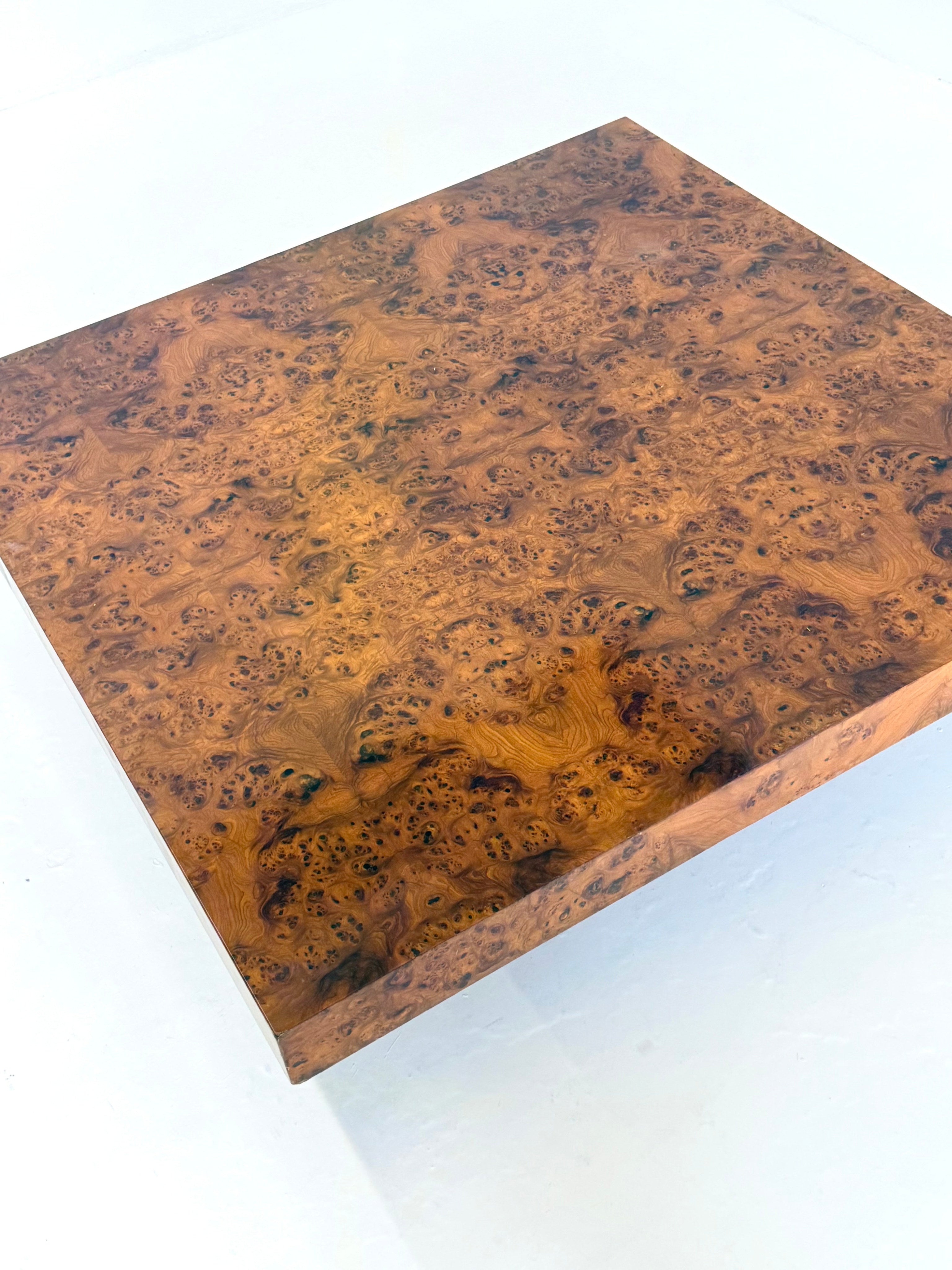XL Square Coffee Table by Turri made of burl wood — additional view