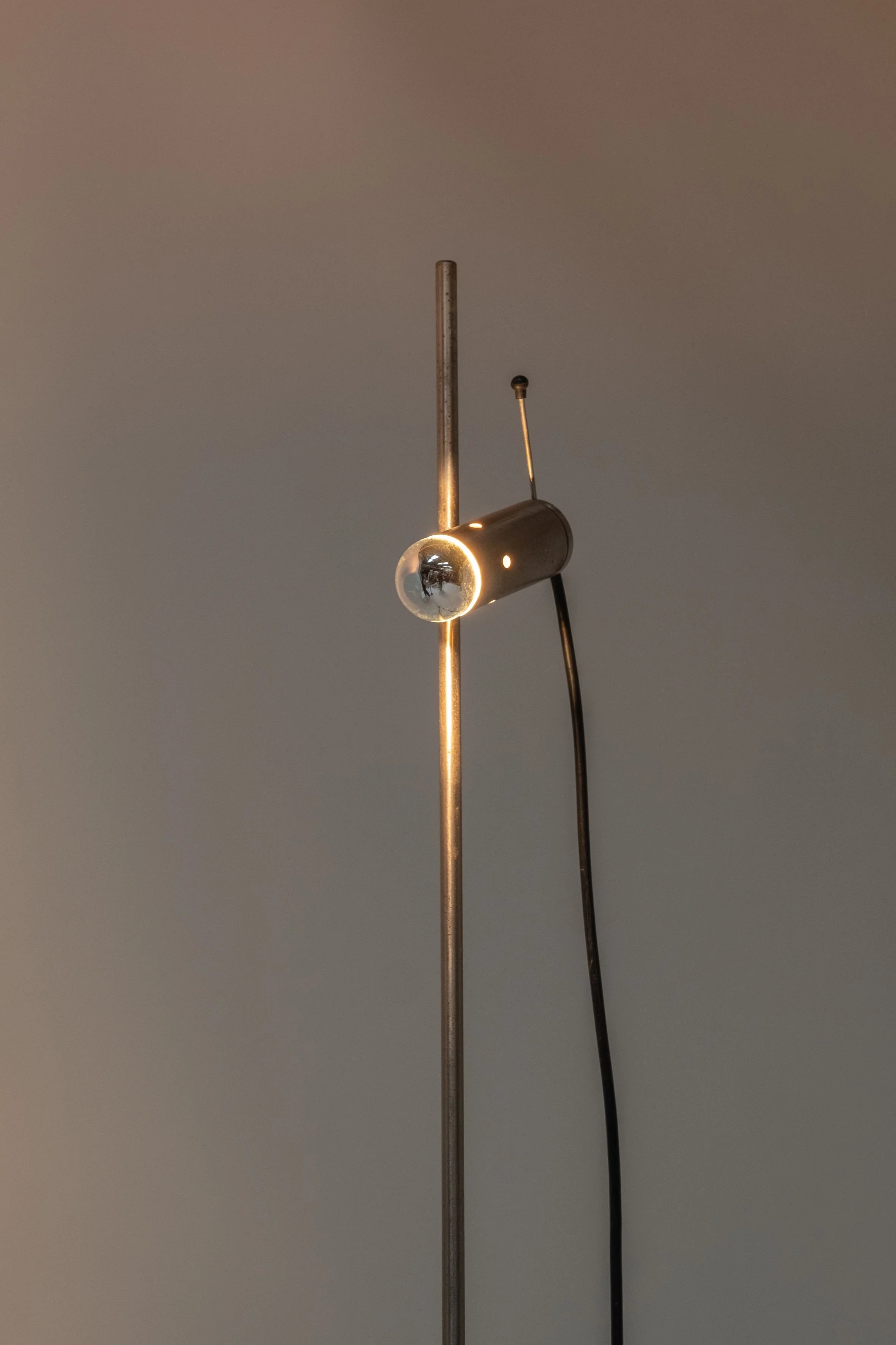 Tito Agnoli Floor Lamp — close-up