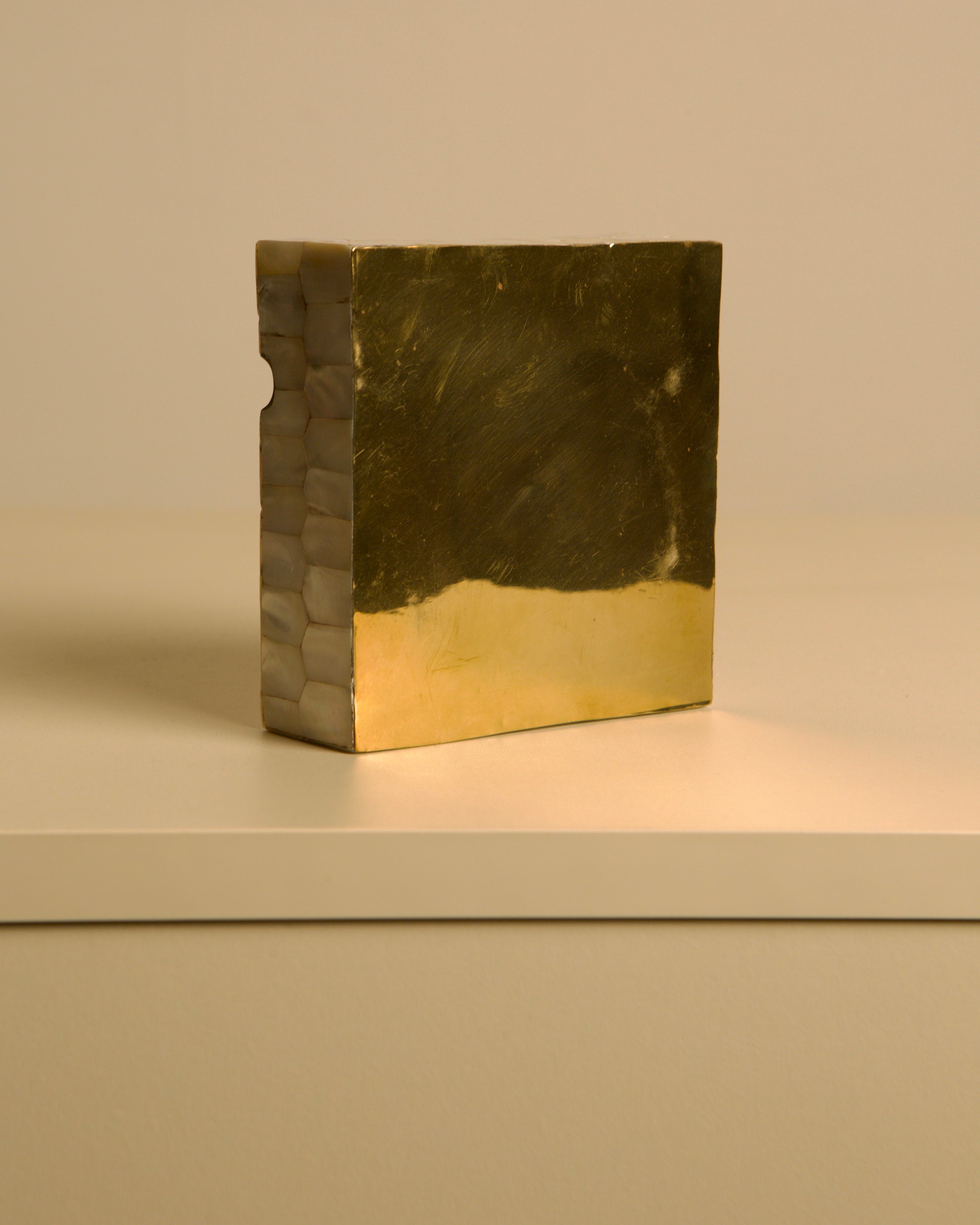 Art Deco Ashtray in Mother-of-pearl and Brass, 1930s — top view showing brass and mother-of-pearl details