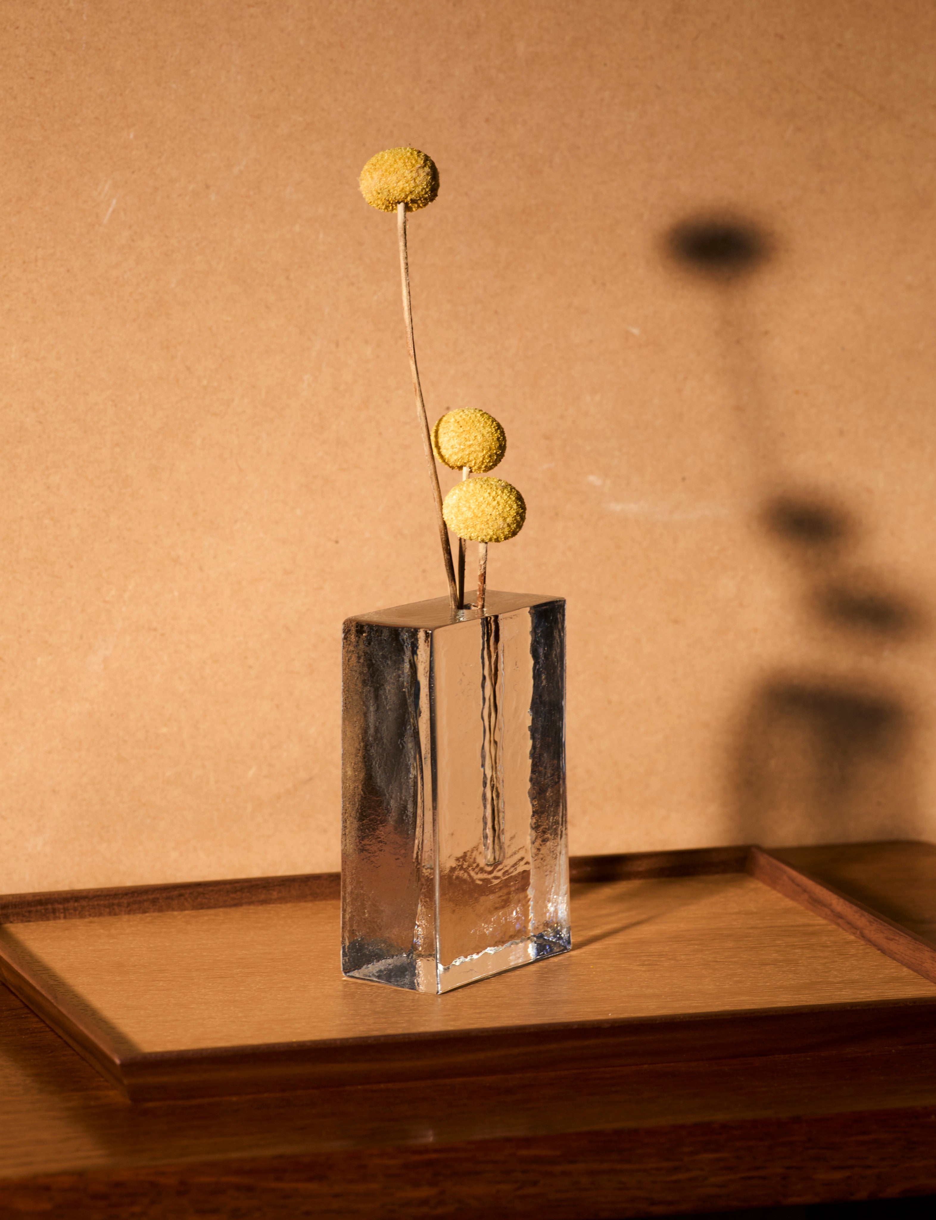 Block unifleur / stem vase in European glass (Large) — in context