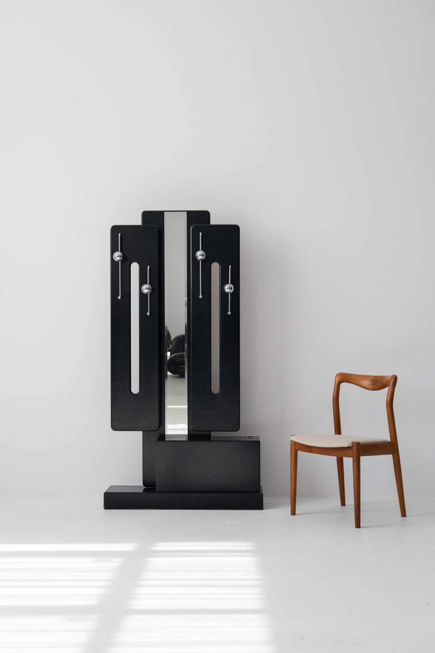 Coat Rack by Luigi Sormani for Sormani — detail view
