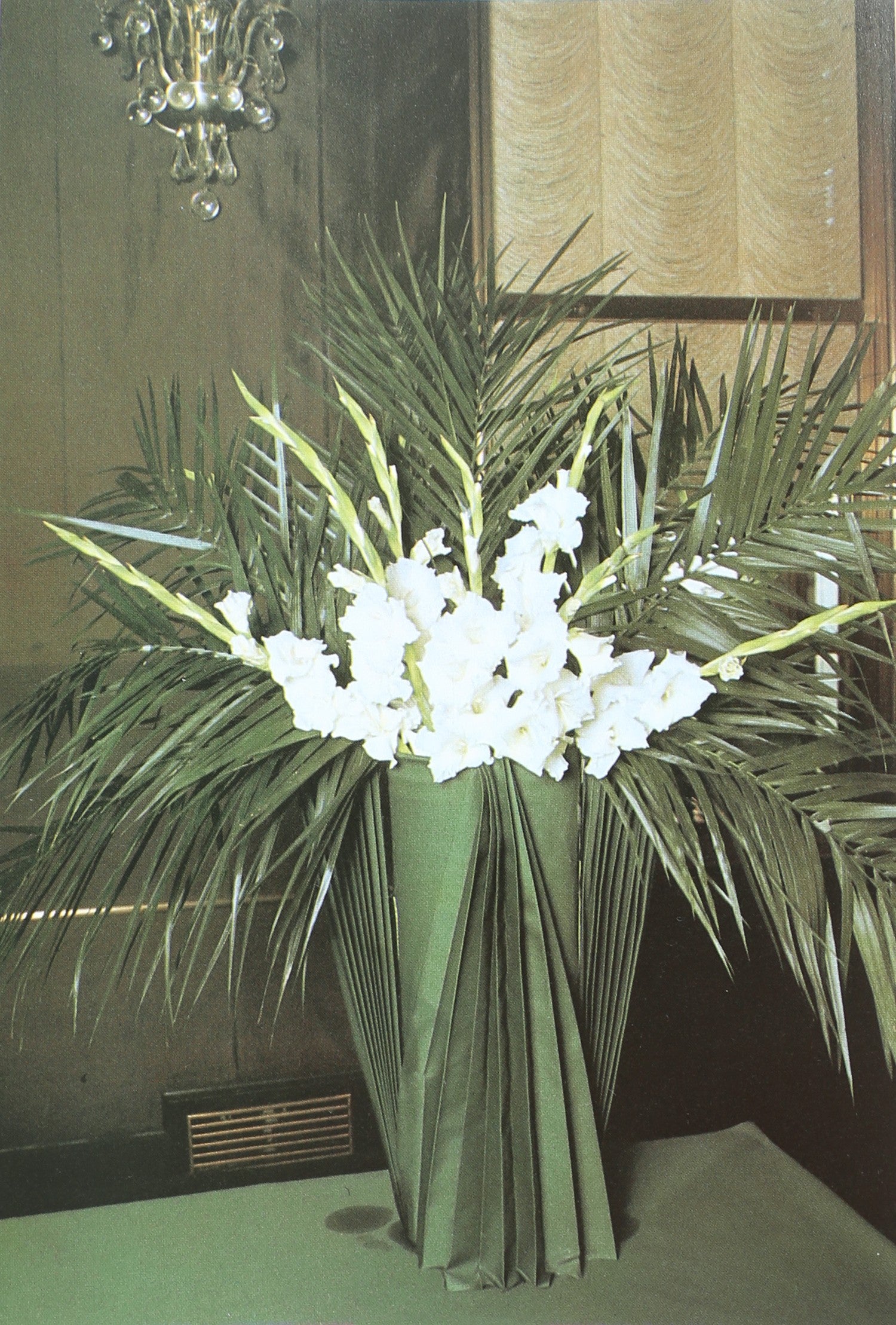 Decorating with Flowers Book  — detail view