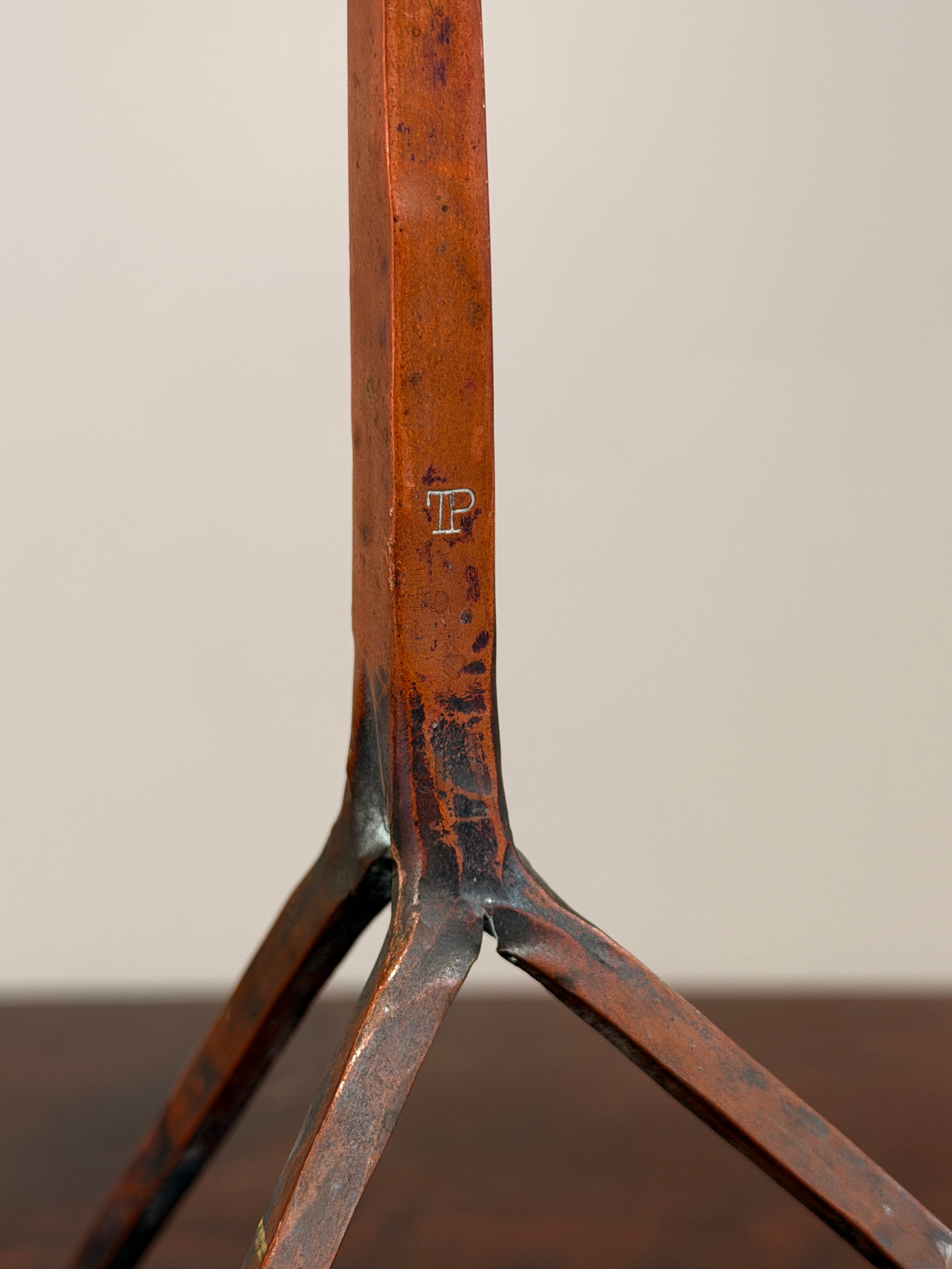 Sculptural brutalist candlestick in copper, in the style of the Marolles workshop, circa 1 — close-up