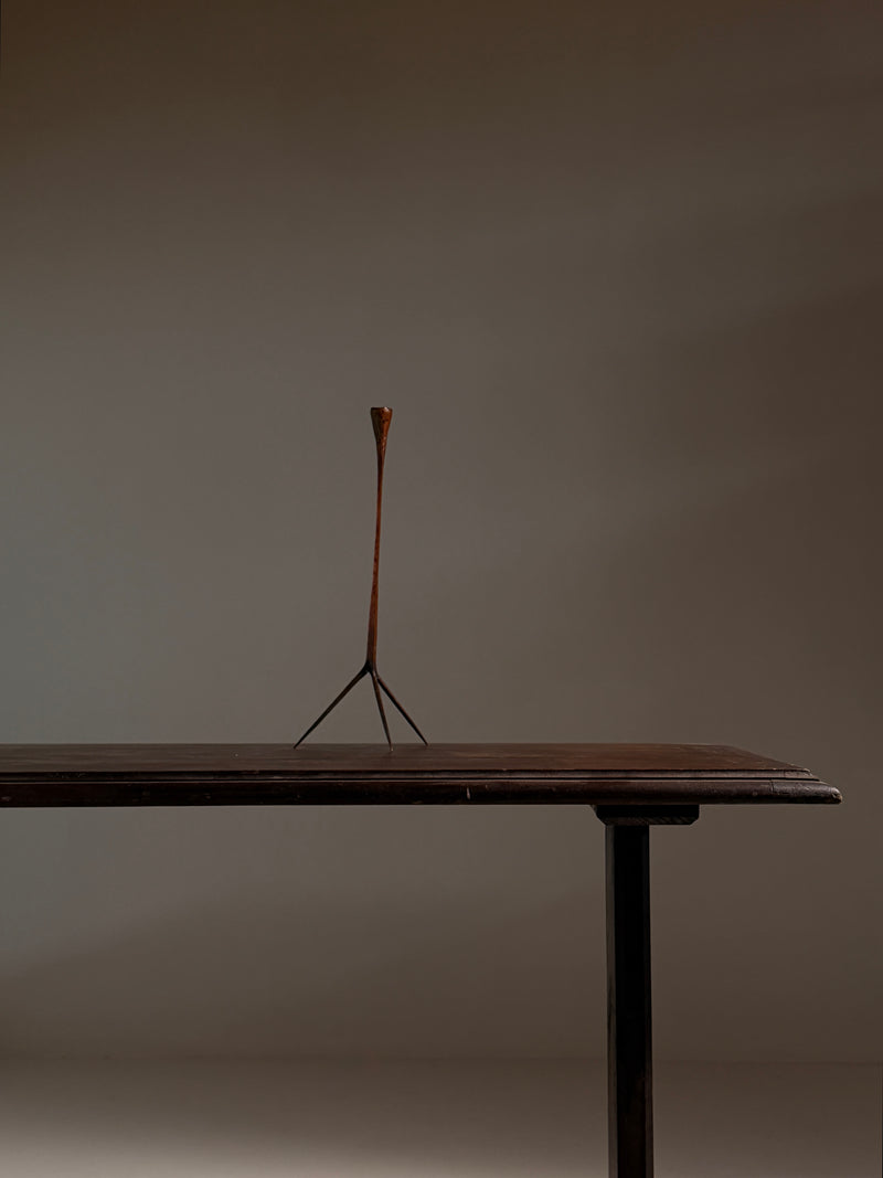 Sculptural brutalist candlestick in copper, in the style of the Marolles workshop, circa 1 — detail view
