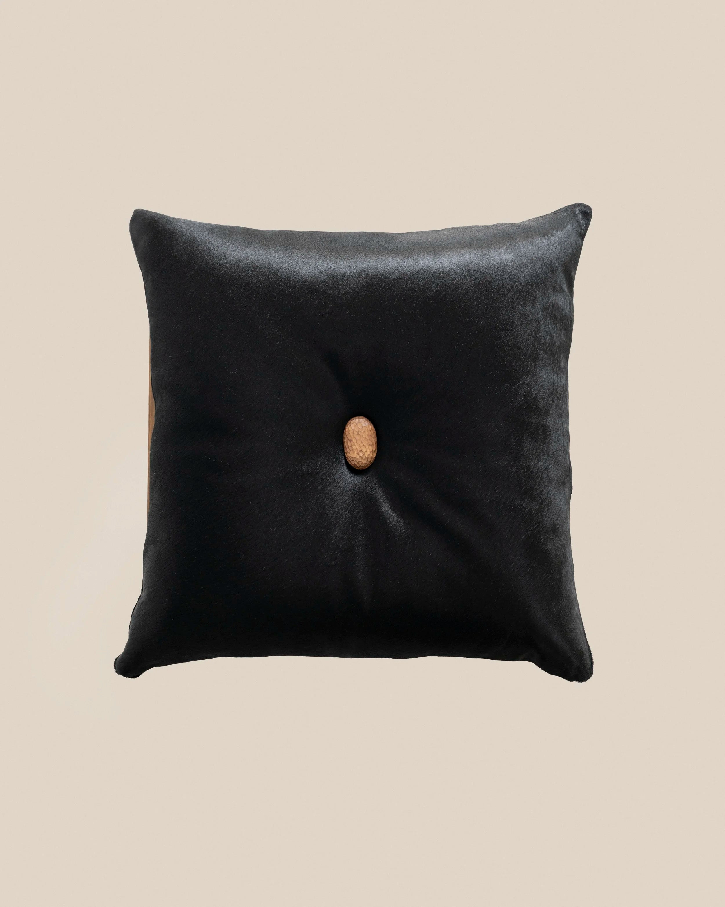 Lazy Ottoman — detail view
