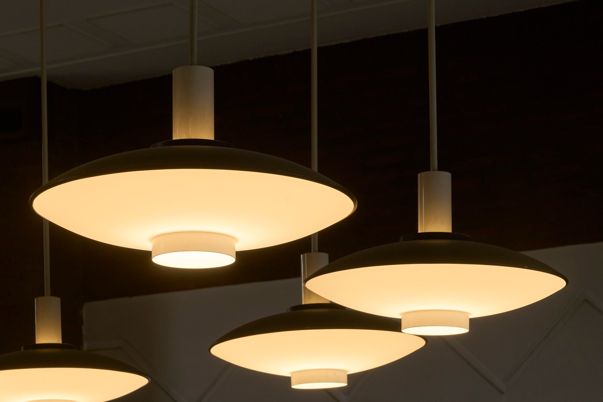 Monumental Mid-Century Chandelier in Lacquered Metal and Acrylic The Netherlands 1960 — detail view