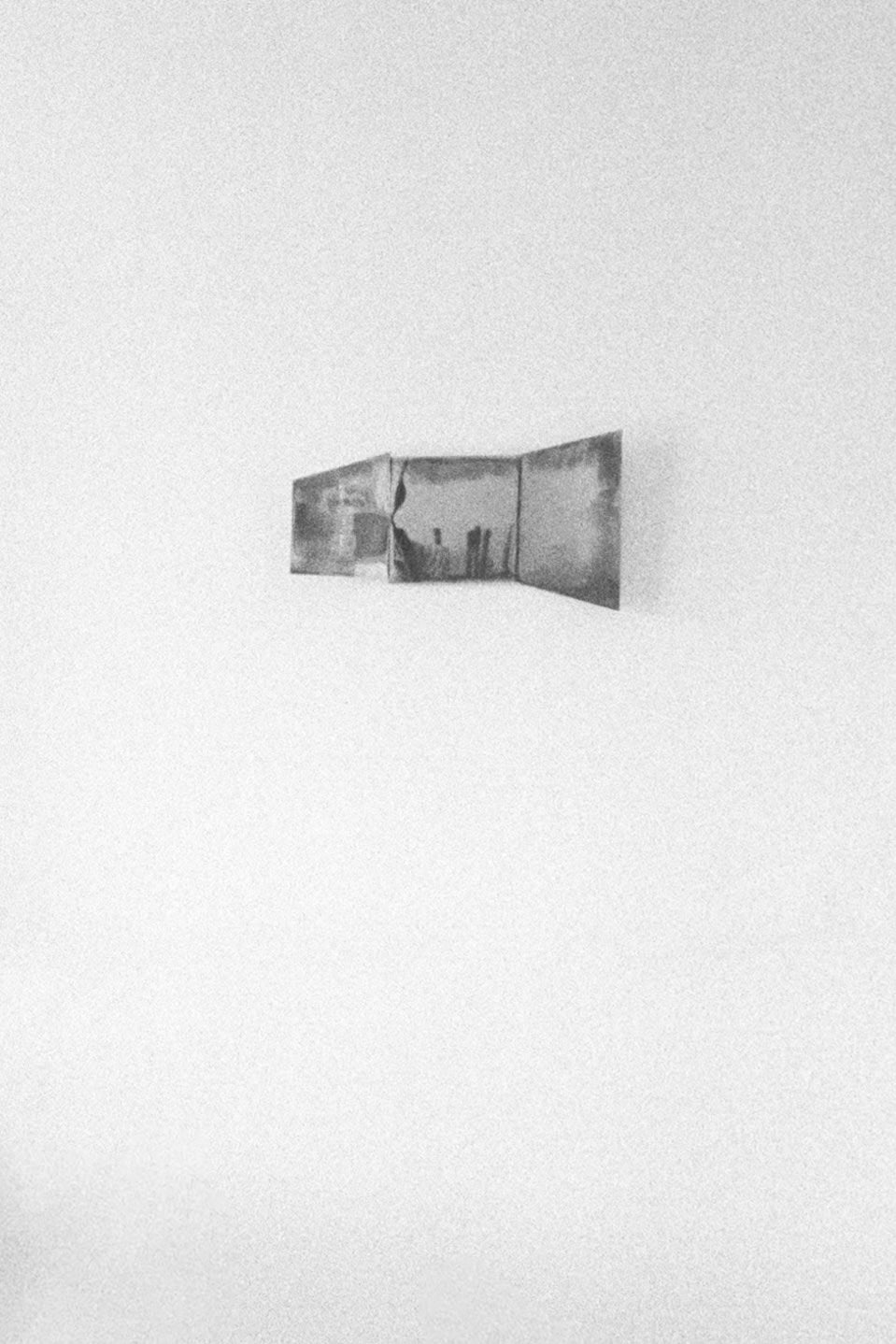 Contemporary Mirror in Steel - The Window — close-up