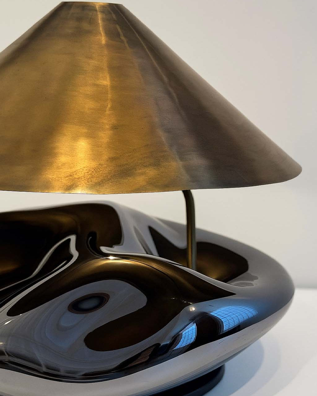 'Obsidian Lamp II' Table Lamp