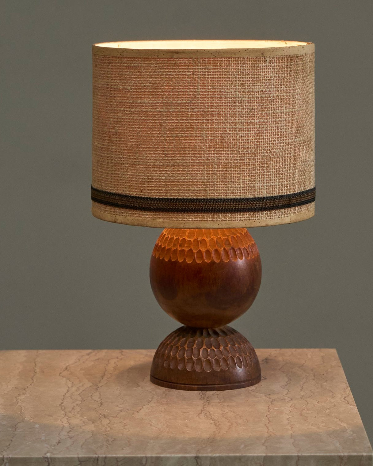 Wonderful Table Lamp in Carved Wood with Shade in Woven Jute 1960s by ORNAMENTUM | The Oblist