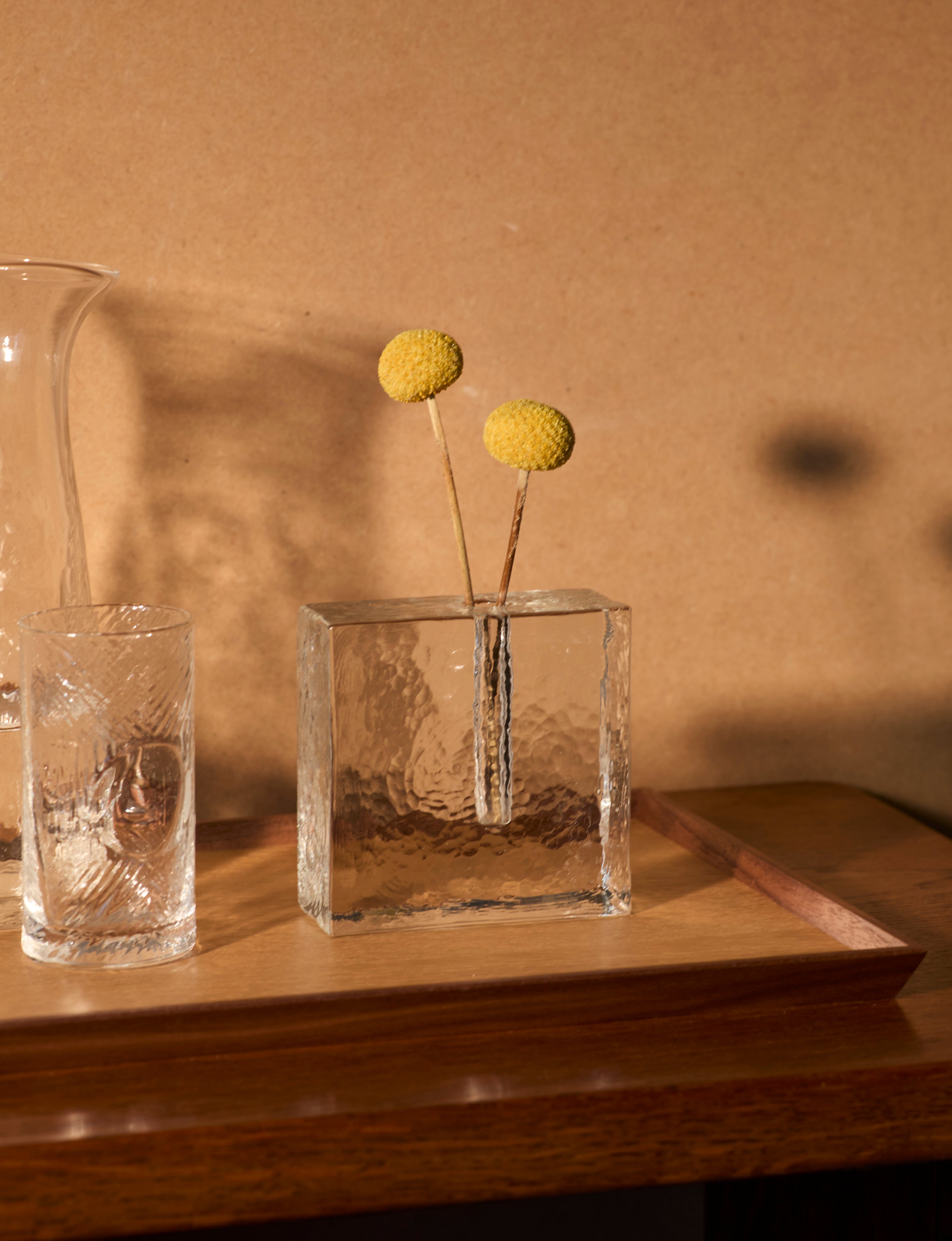 Block unifleur / stem vase in European glass (Medium) — close-up