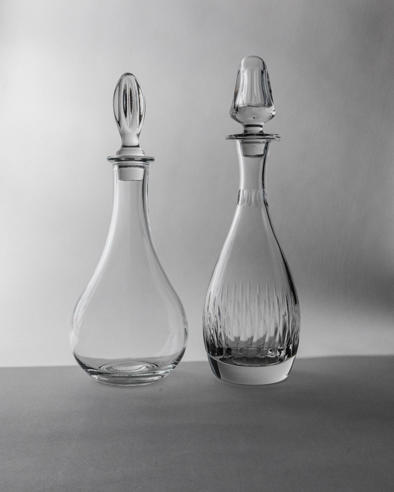 Vintage 1980s Glass Decanter Set of 2 — close-up of clear glass texture